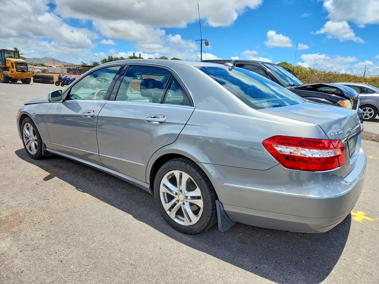 2011 Mercedes-benz E 350 4matic Silver vin: WDDHF8HB3BA304934
