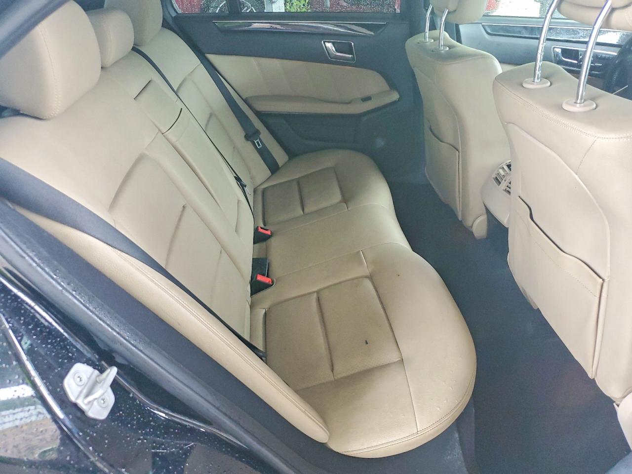 2011 Mercedes-benz E 350 4matic Черный vin: WDDHF8HB3BA375485