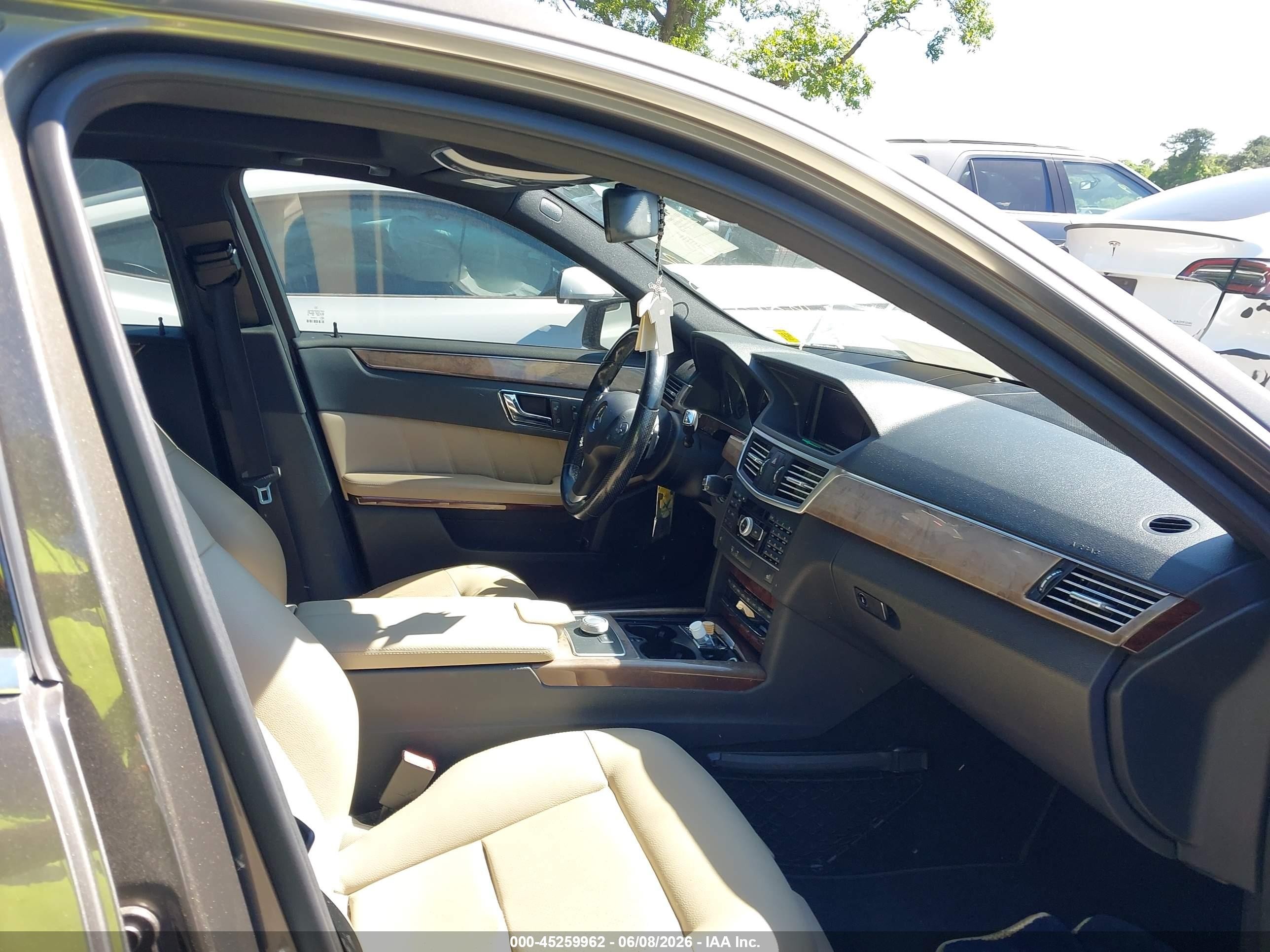 2011 Mercedes-benz E 350 4matic Pewter vin: WDDHF8HB3BA398328