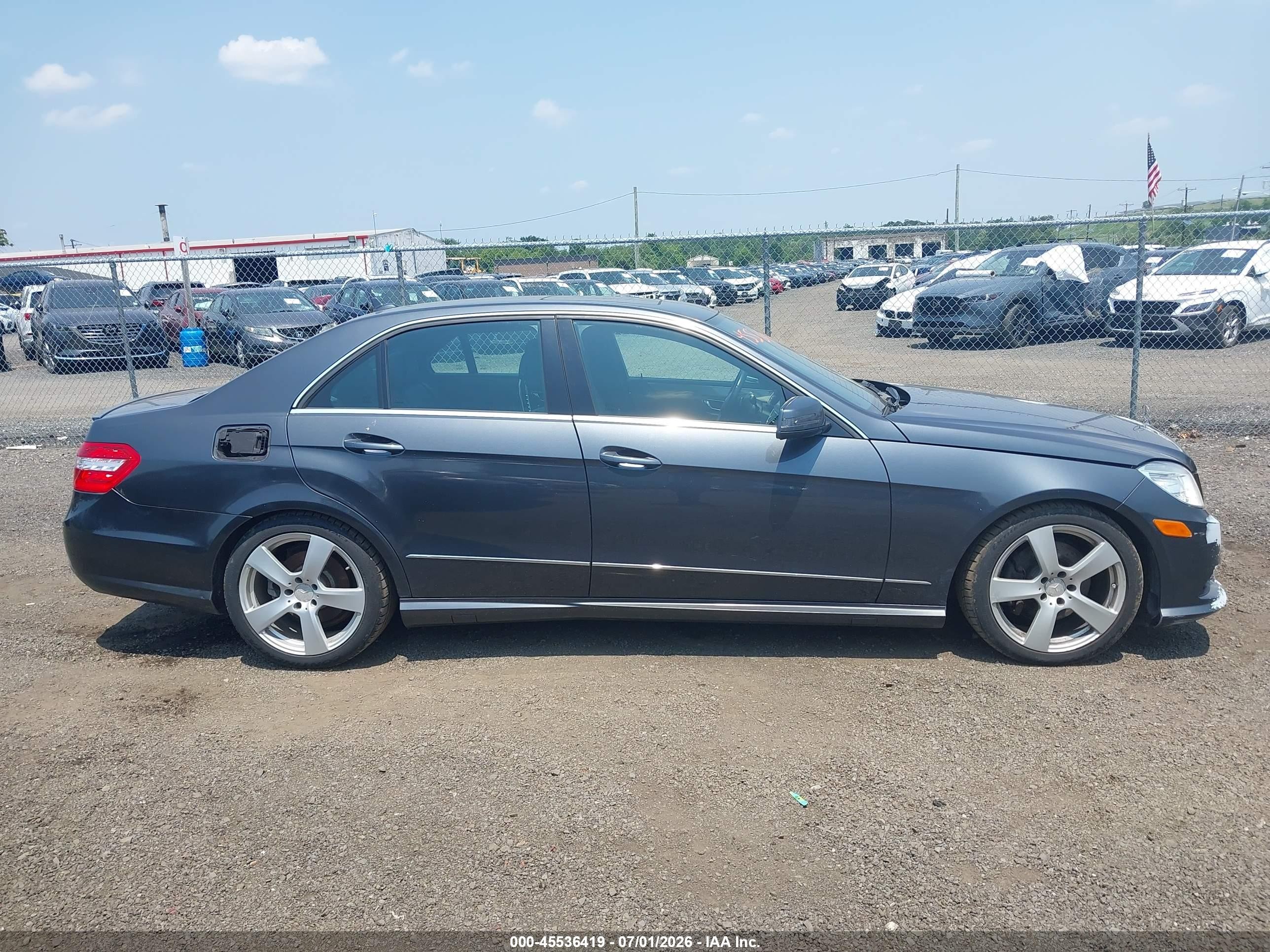 2011 Mercedes-benz E 350 4matic Gray vin: WDDHF8HB3BA447639