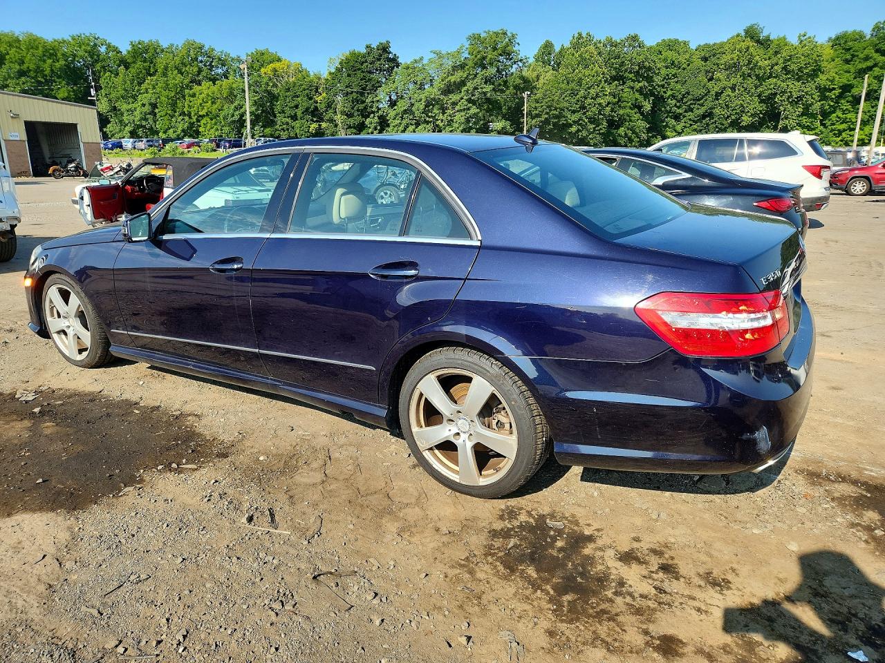 2011 Mercedes-benz E 350 4matic Blue vin: WDDHF8HB3BA484223