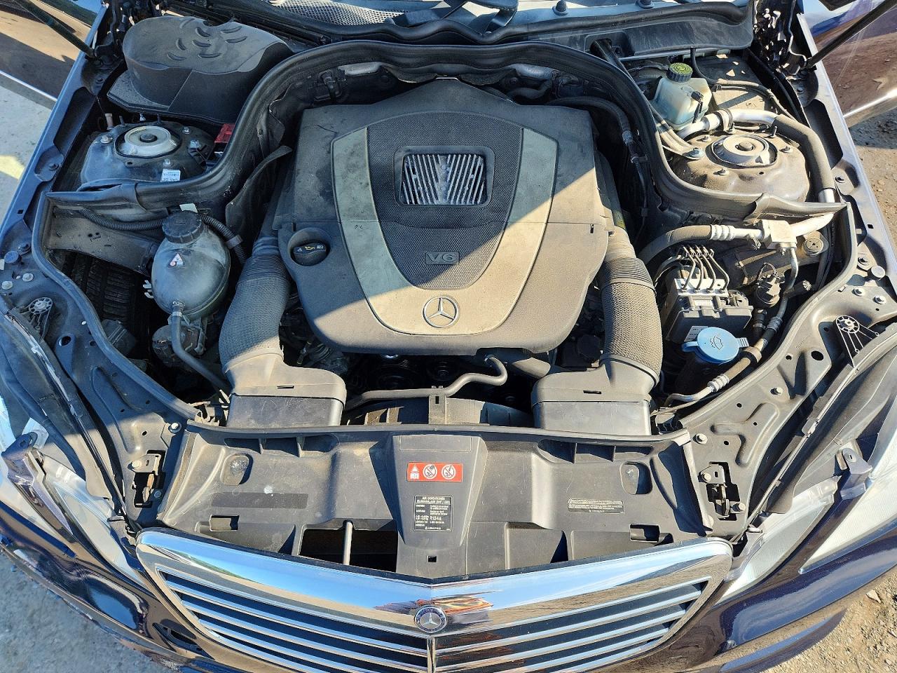 2011 Mercedes-benz E 350 4matic Blue vin: WDDHF8HB3BA484223