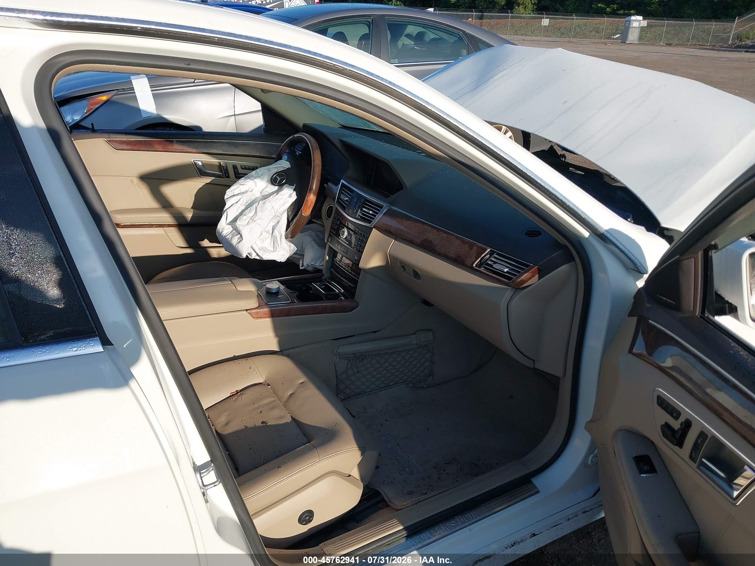 2010 Mercedes-benz E 350 4matic White vin: WDDHF8HB4AA123906