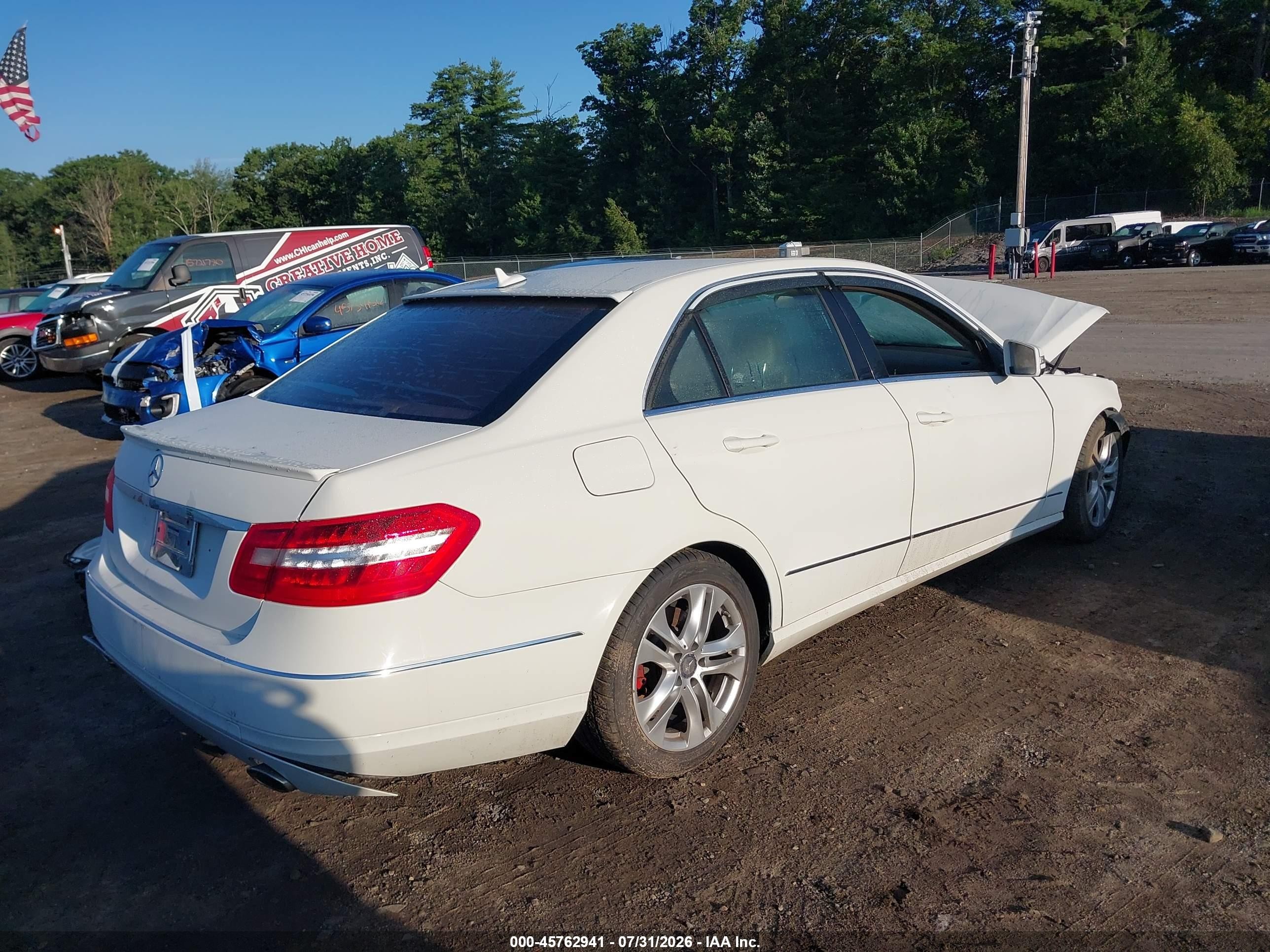 2010 Mercedes-benz E 350 4matic White vin: WDDHF8HB4AA123906