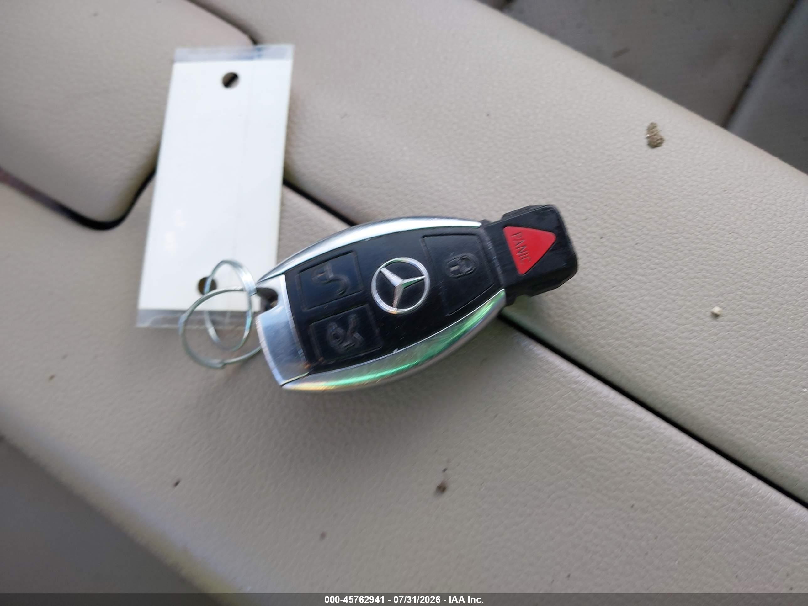 2010 Mercedes-benz E 350 4matic White vin: WDDHF8HB4AA123906