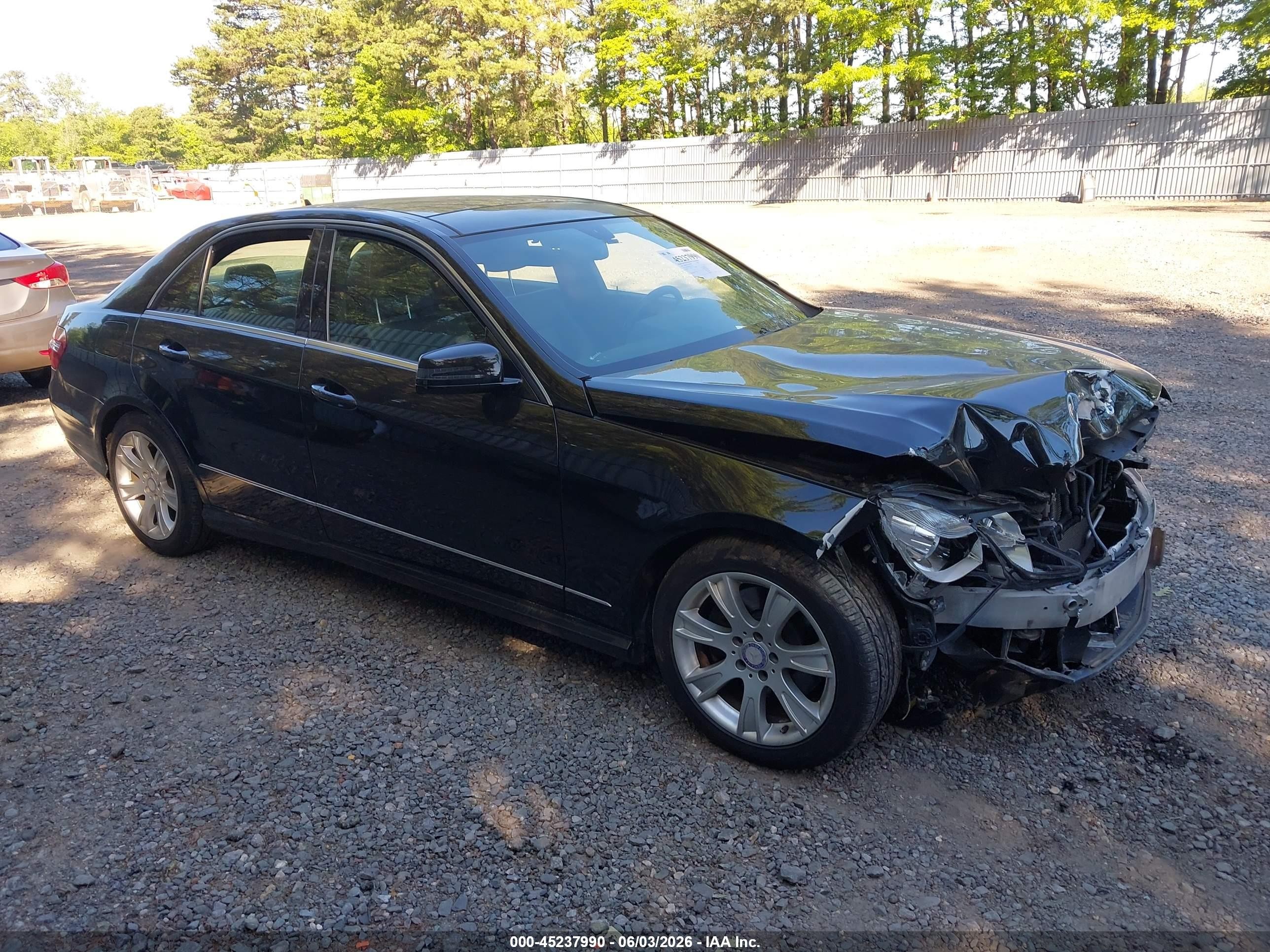 2010 Mercedes-benz E 350 4matic Черный vin: WDDHF8HB4AA144111