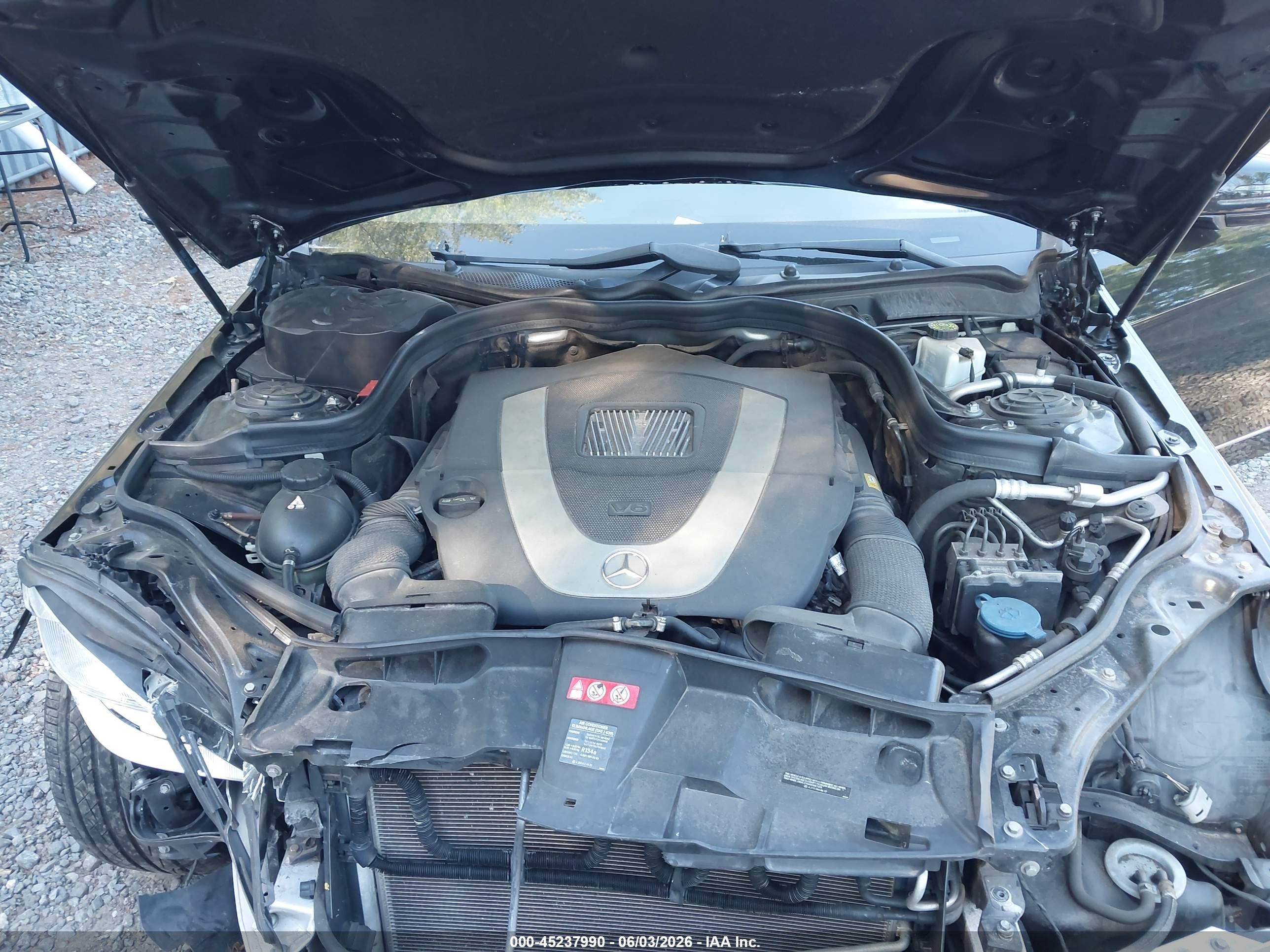 2010 Mercedes-benz E 350 4matic Черный vin: WDDHF8HB4AA144111