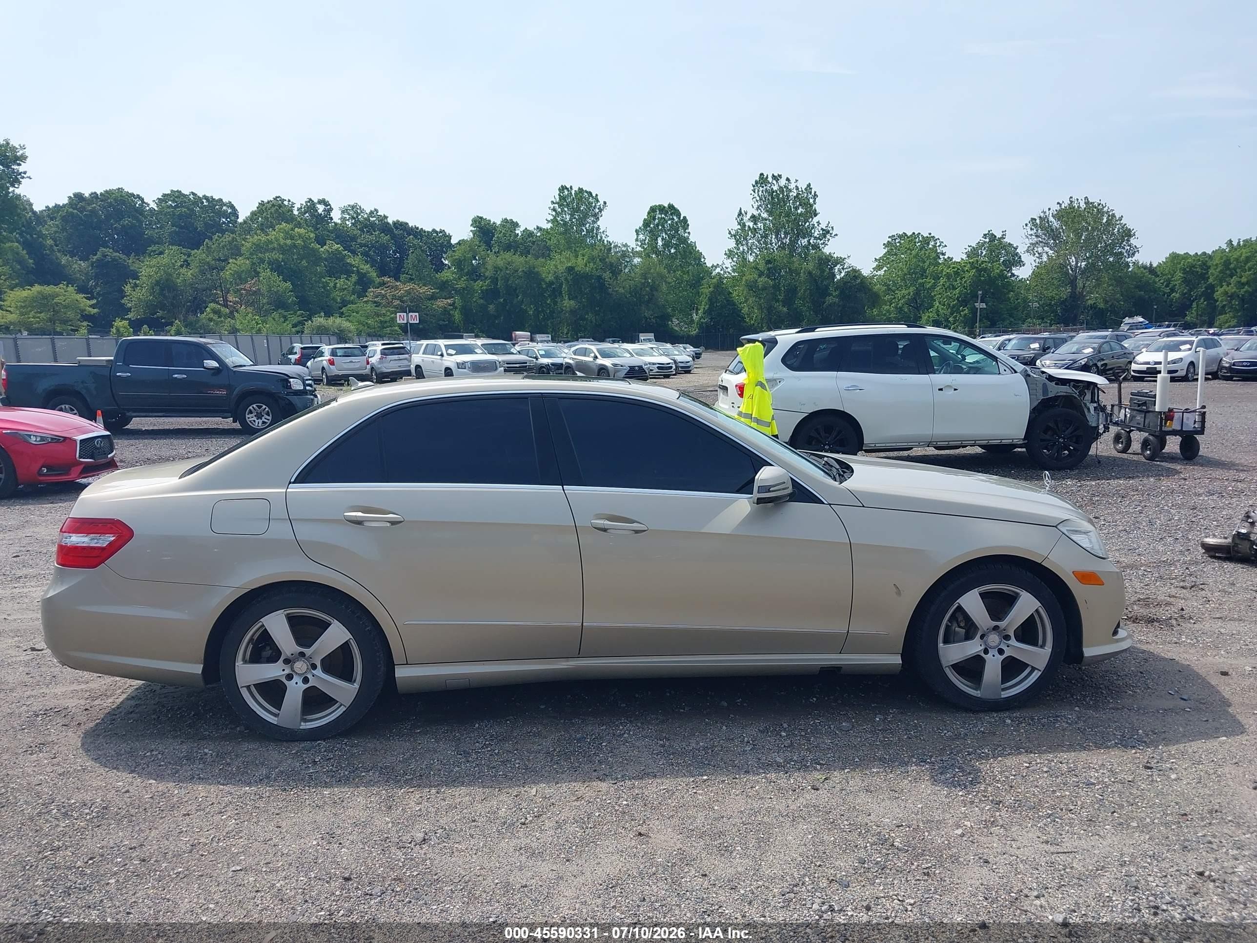 2010 Mercedes-benz E 350 4matic Бежевый vin: WDDHF8HB4AA149518