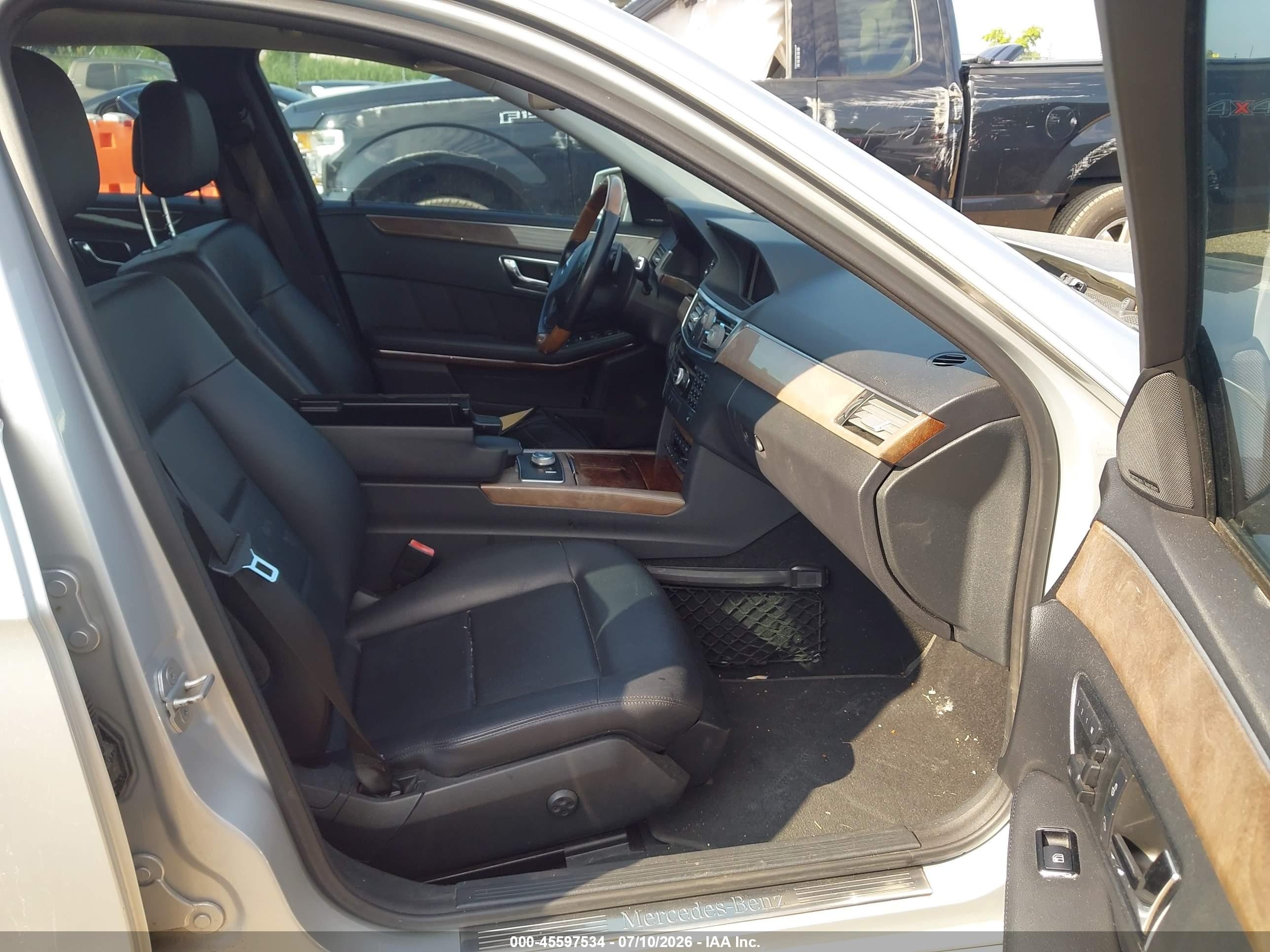 2010 Mercedes-benz E 350 4matic Silver vin: WDDHF8HB4AA246427