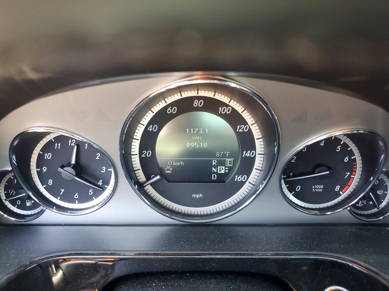 2011 Mercedes-benz E 350 4matic Черный vin: WDDHF8HB4BA389900