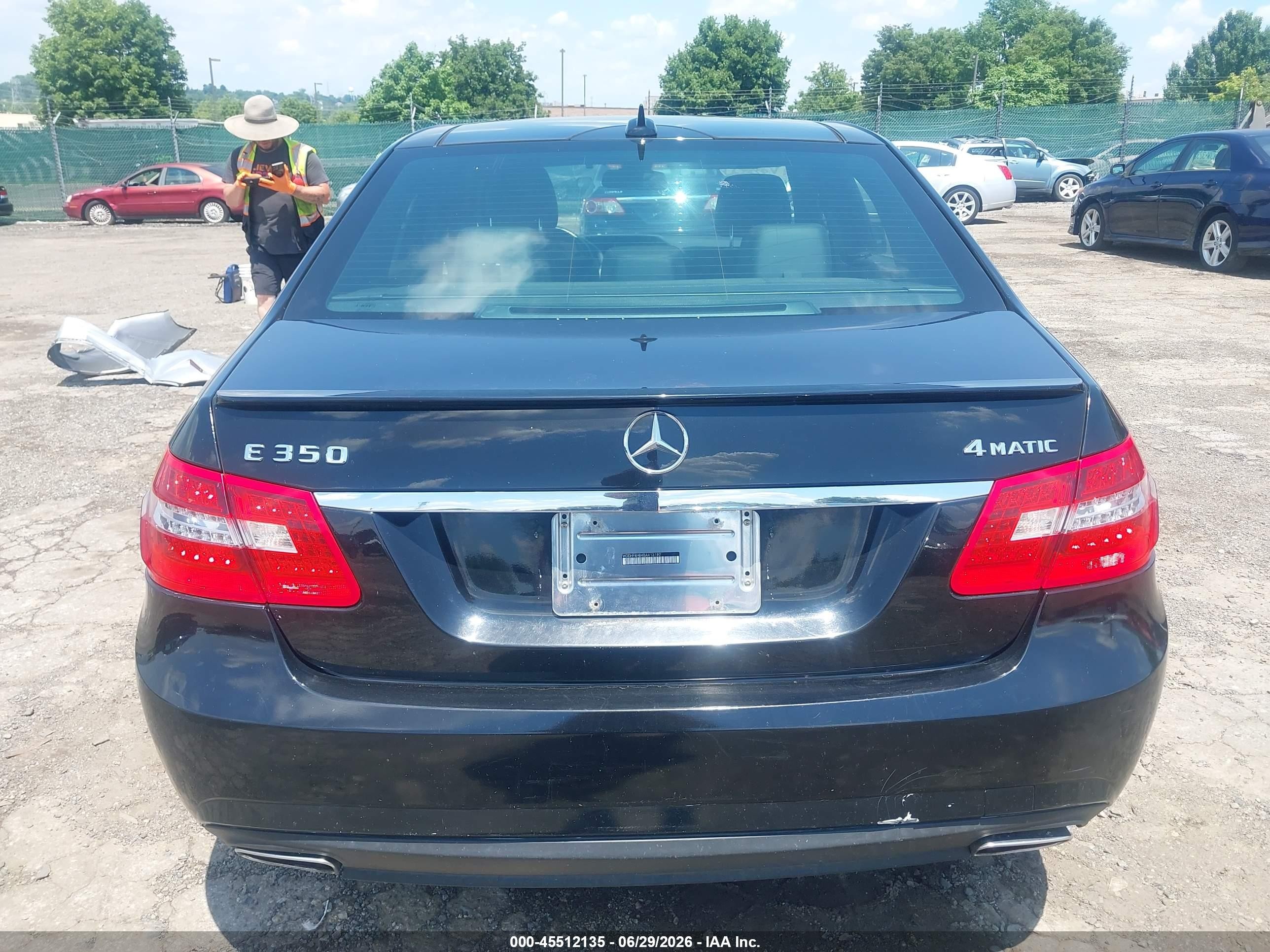 2011 Mercedes-benz E 350 4matic Black vin: WDDHF8HB4BA413192