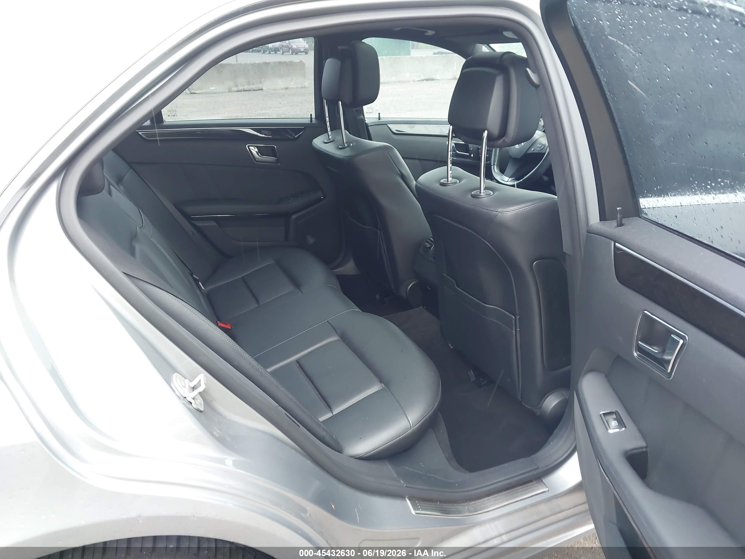 2010 Mercedes-benz E 350 4matic Silver vin: WDDHF8HB5AA062274