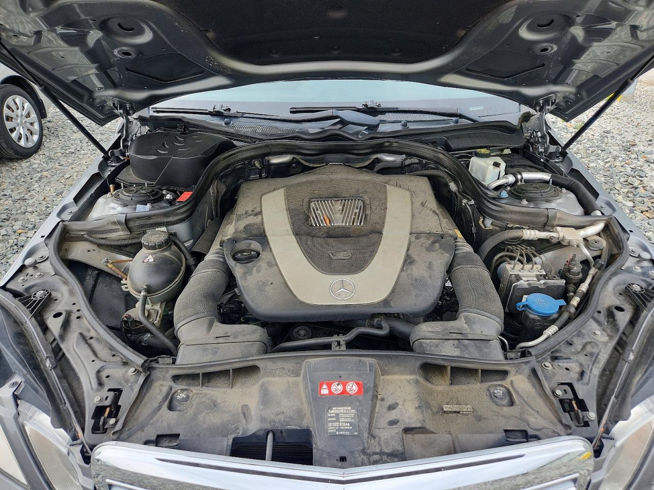 2011 Mercedes-benz E 350 4matic Gray vin: WDDHF8HB5BA365136