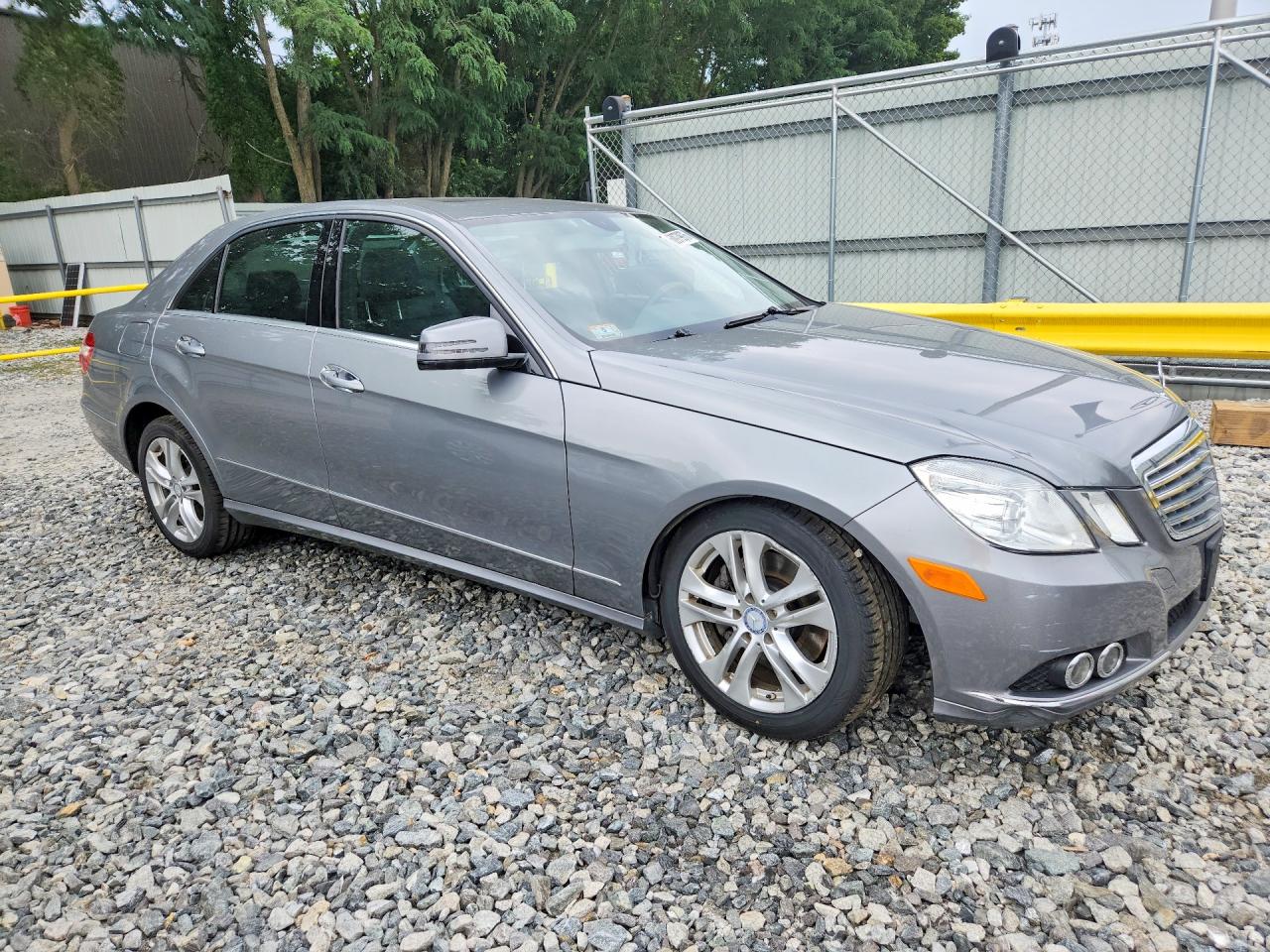 2011 Mercedes-benz E 350 4matic Gray vin: WDDHF8HB5BA365136