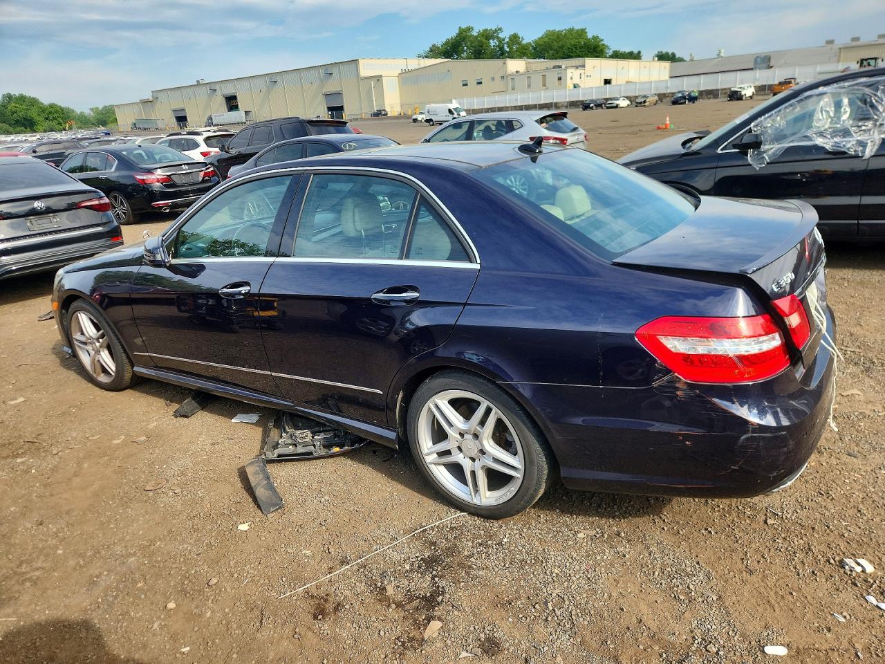 2011 Mercedes-benz E 350 4matic Blue vin: WDDHF8HB5BA368277