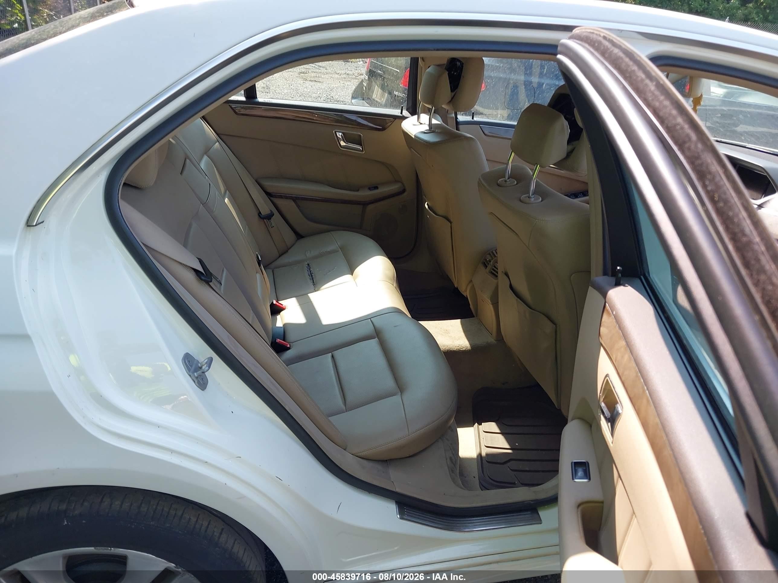 2011 Mercedes-benz E 350 4matic White vin: WDDHF8HB5BA389999