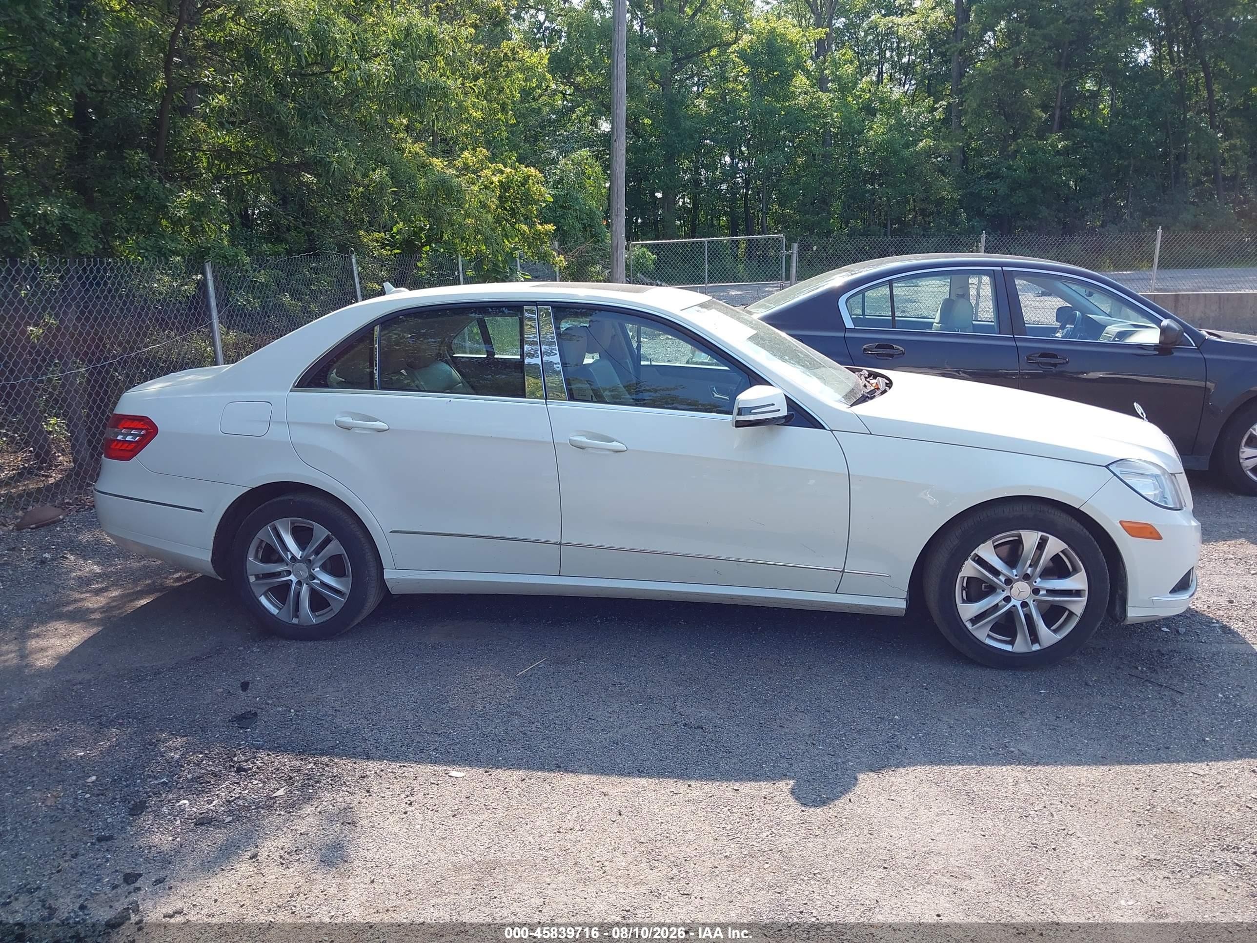 2011 Mercedes-benz E 350 4matic White vin: WDDHF8HB5BA389999