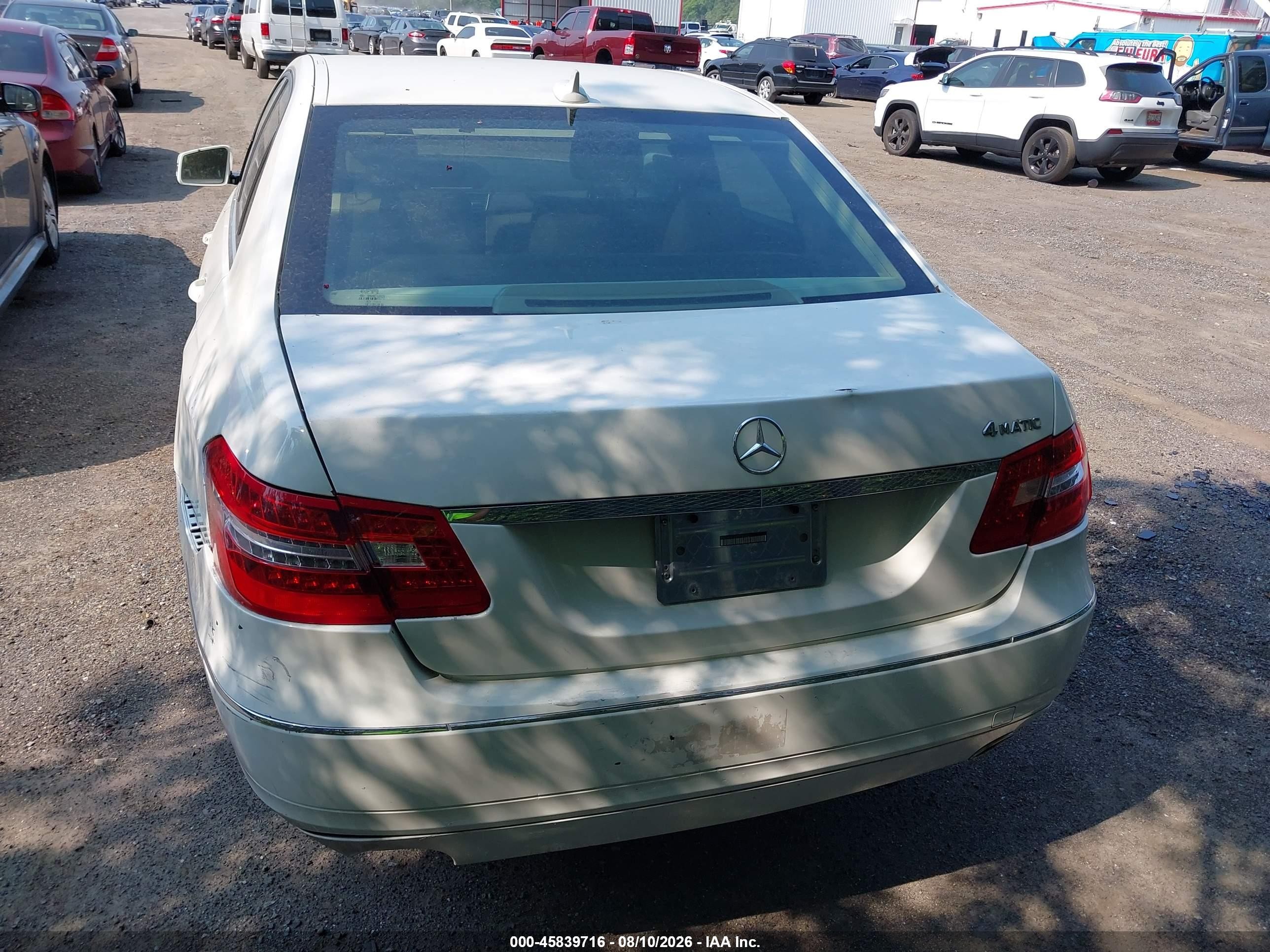 2011 Mercedes-benz E 350 4matic White vin: WDDHF8HB5BA389999