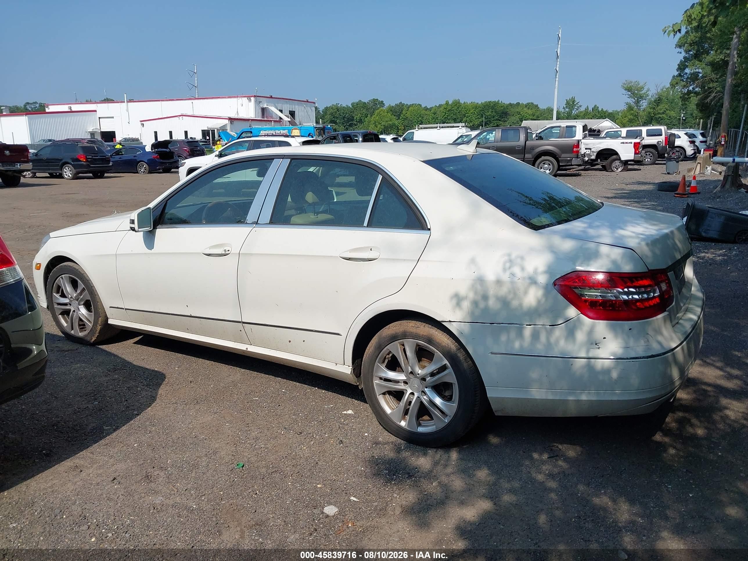 2011 Mercedes-benz E 350 4matic White vin: WDDHF8HB5BA389999