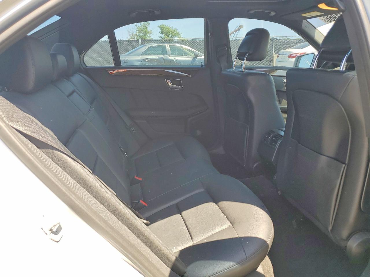 2011 Mercedes-benz E-class E350 4-matic Silver vin: WDDHF8HB5BA466256
