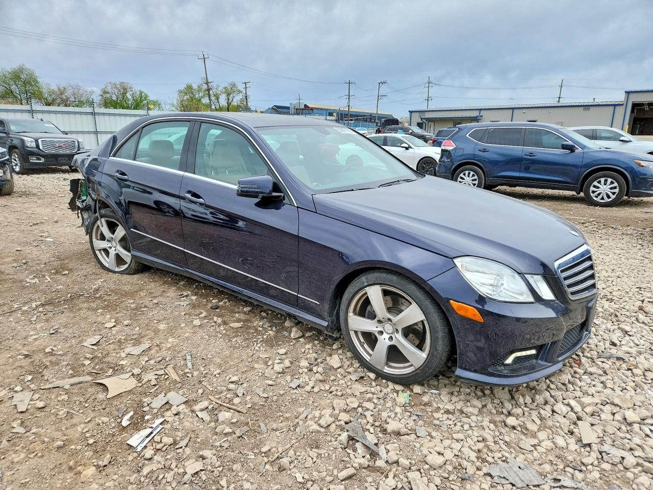 2011 Mercedes-benz E 350 4matic Blue vin: WDDHF8HB5BA486569