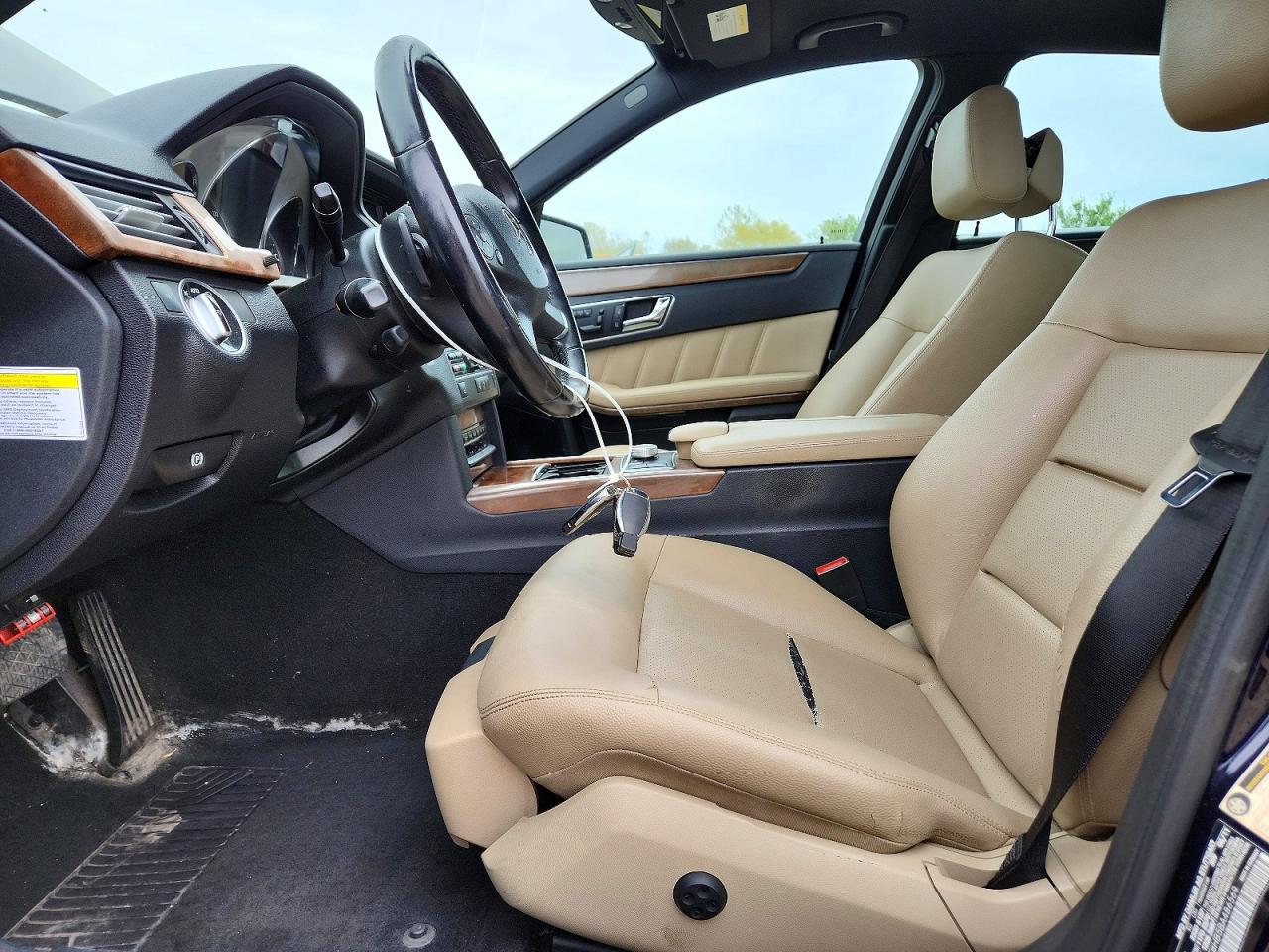 2011 Mercedes-benz E 350 4matic Blue vin: WDDHF8HB5BA486569