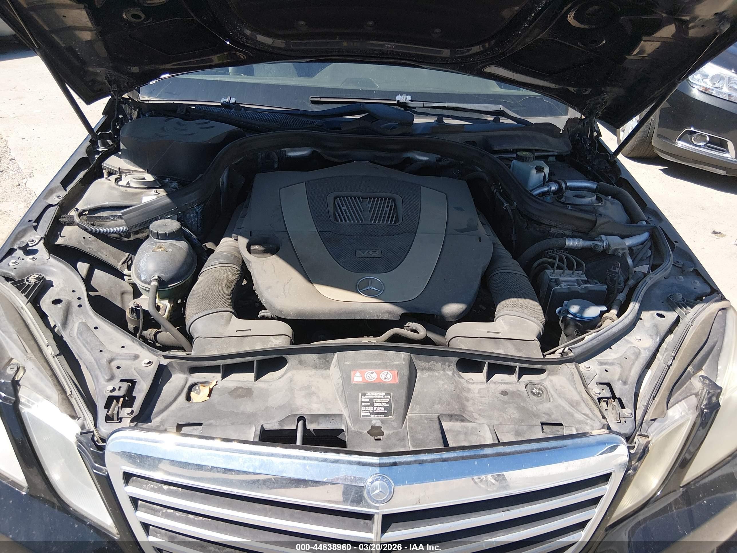 2011 Mercedes-benz E 350 4matic Черный vin: WDDHF8HB5BA490900
