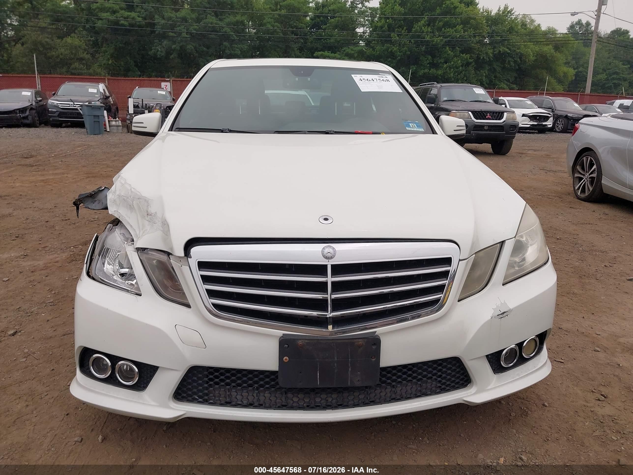 2010 Mercedes-benz E 350 4matic White vin: WDDHF8HB6AA056824