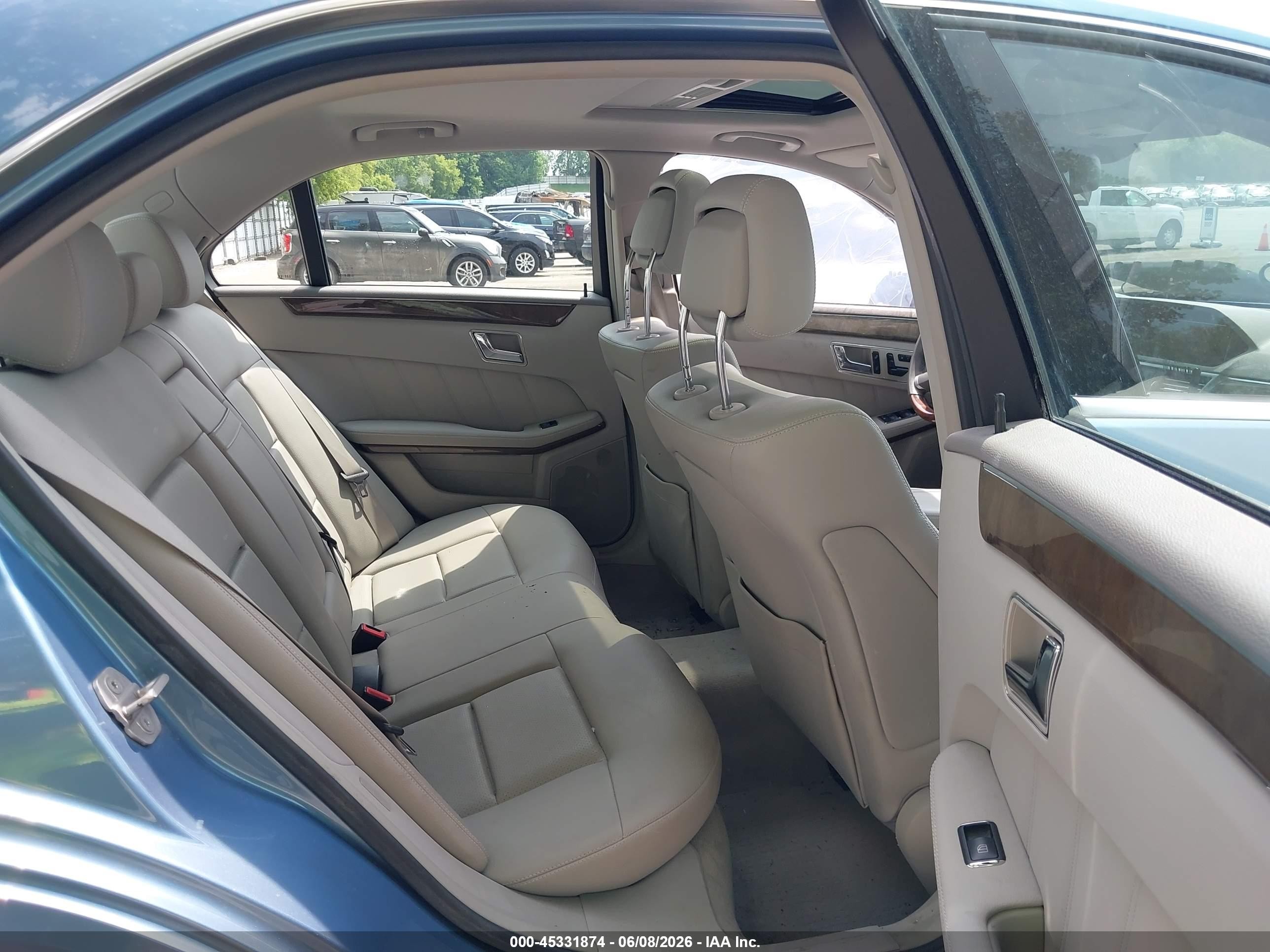 2010 Mercedes-benz E 350 4matic Light Blue vin: WDDHF8HB6AA098457