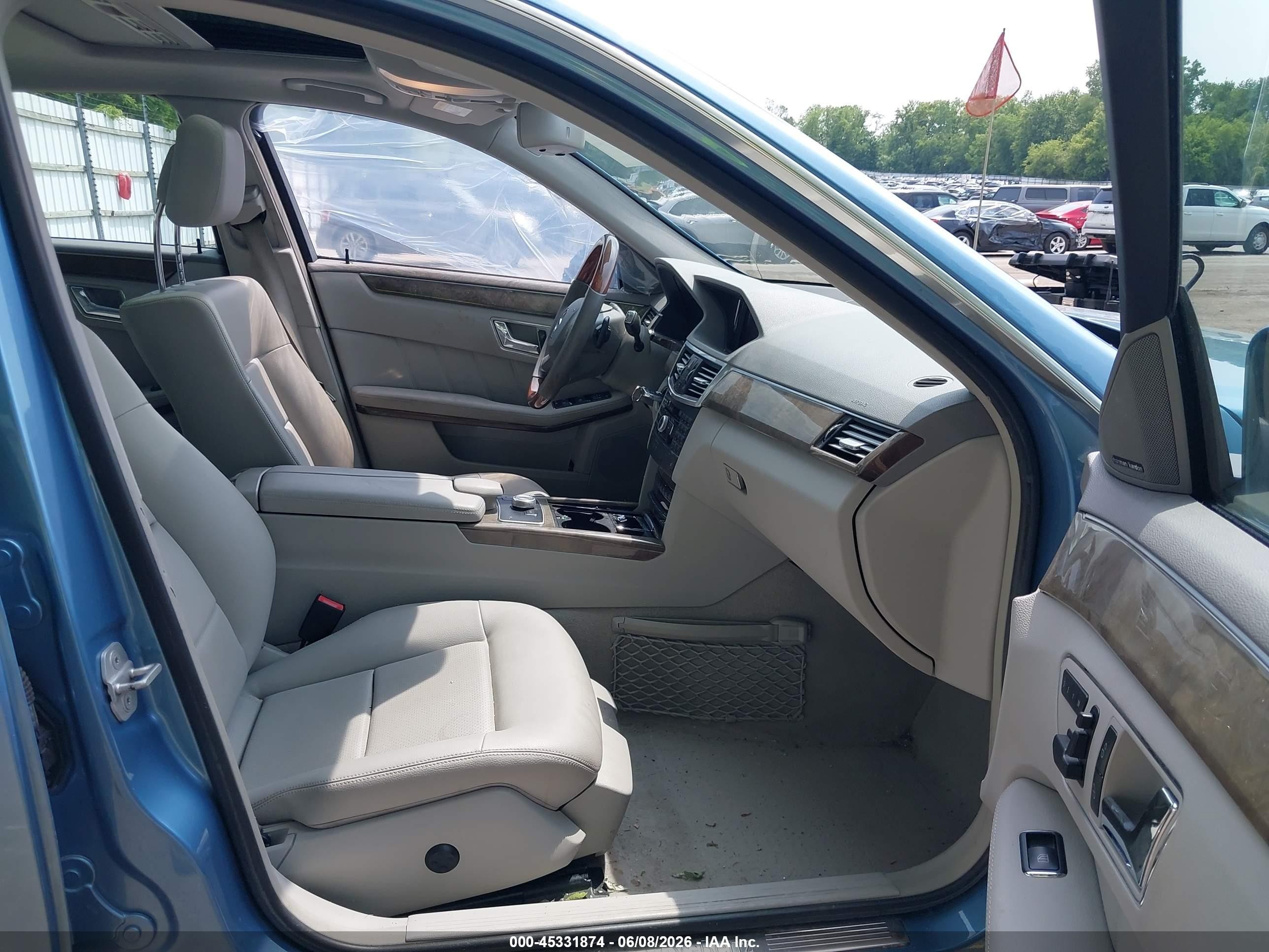 2010 Mercedes-benz E 350 4matic Light Blue vin: WDDHF8HB6AA098457