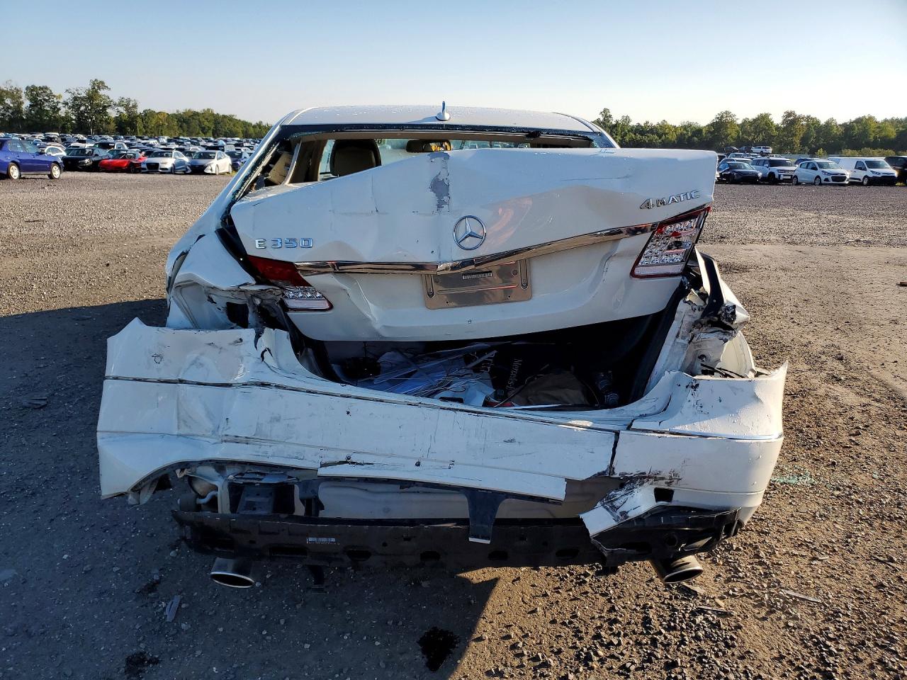2010 Mercedes-benz E 350 4matic White vin: WDDHF8HB6AA116245