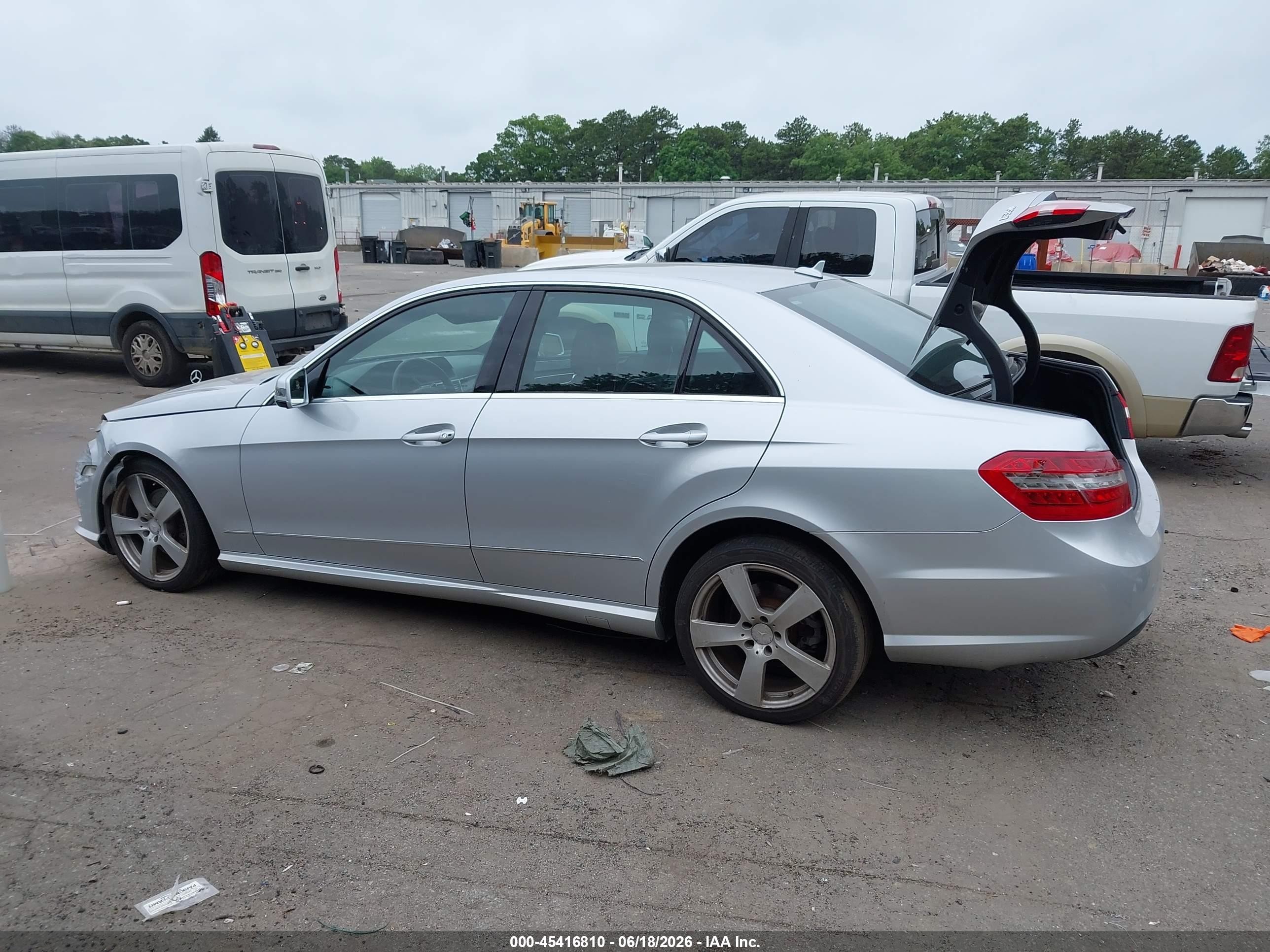 2010 Mercedes-benz E 350 4matic Silver vin: WDDHF8HB6AA197490
