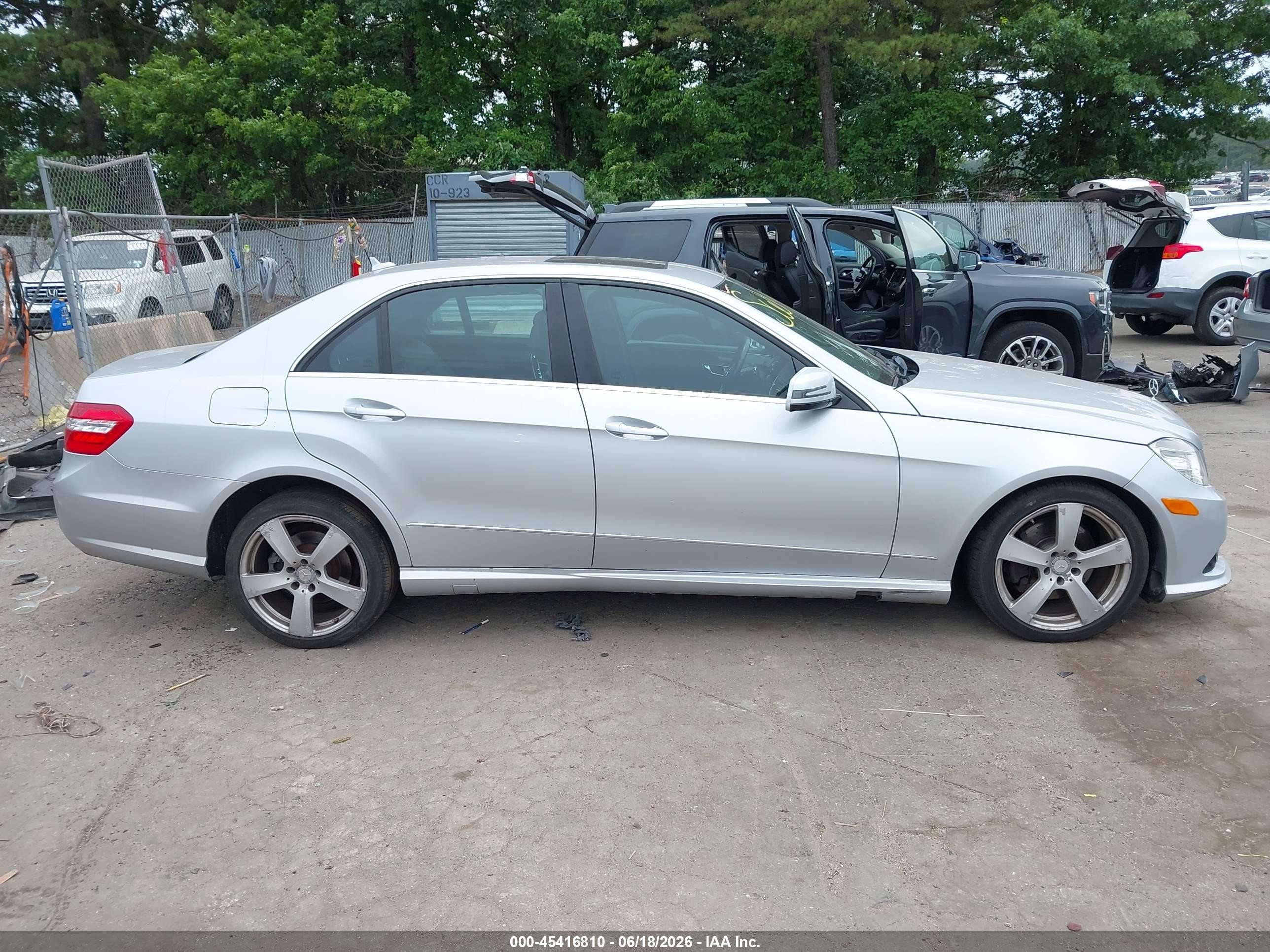 2010 Mercedes-benz E 350 4matic Silver vin: WDDHF8HB6AA197490