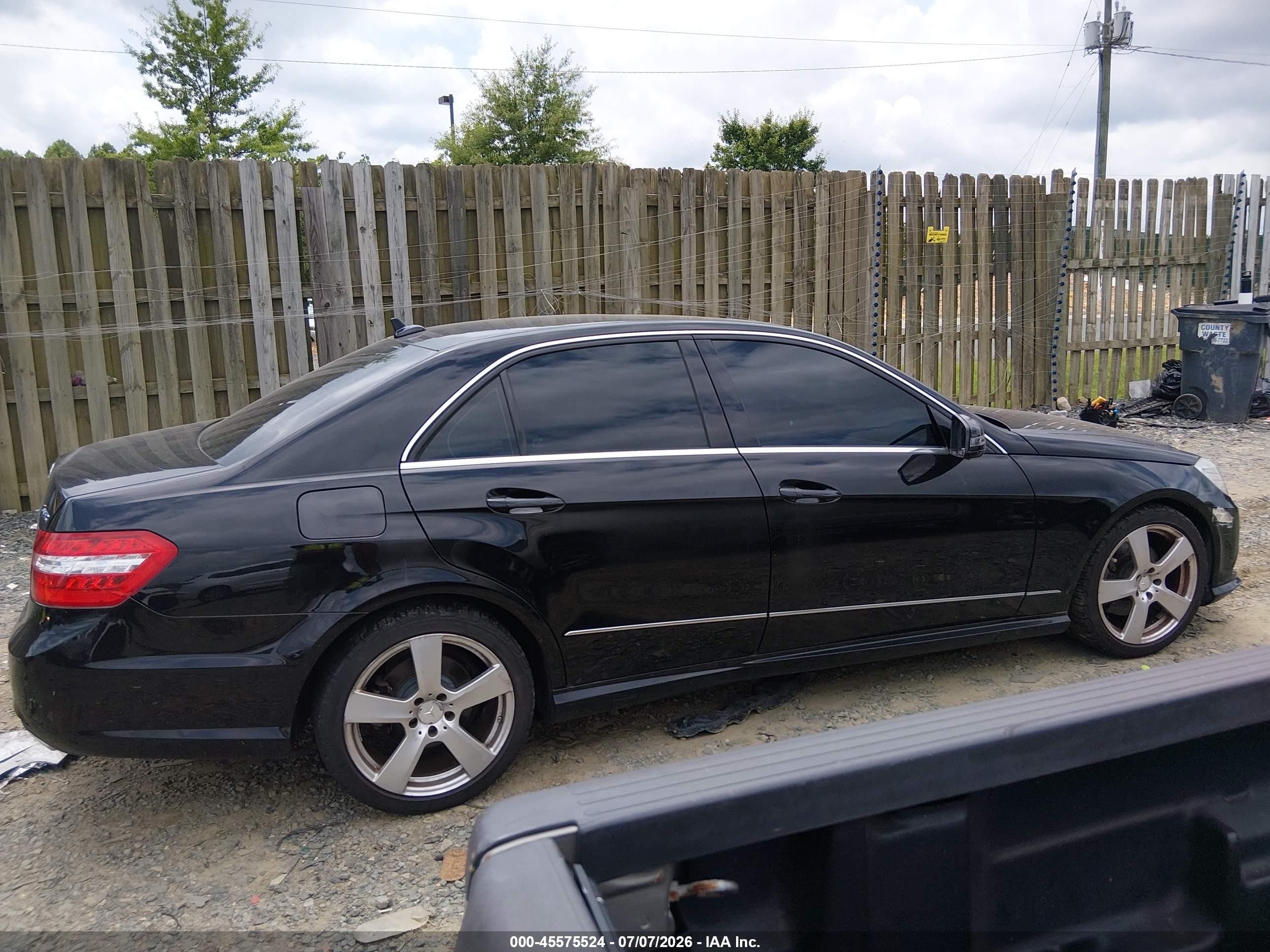 2011 Mercedes-benz E 350 4matic Black vin: WDDHF8HB6BA439213