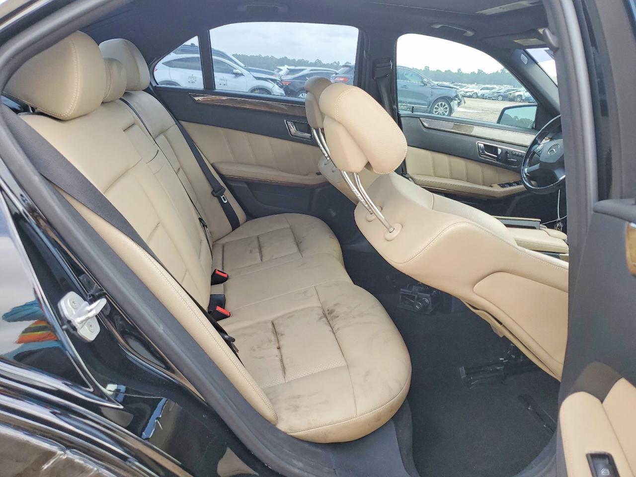 2010 Mercedes-benz E 350 4matic Черный vin: WDDHF8HB7AA085801