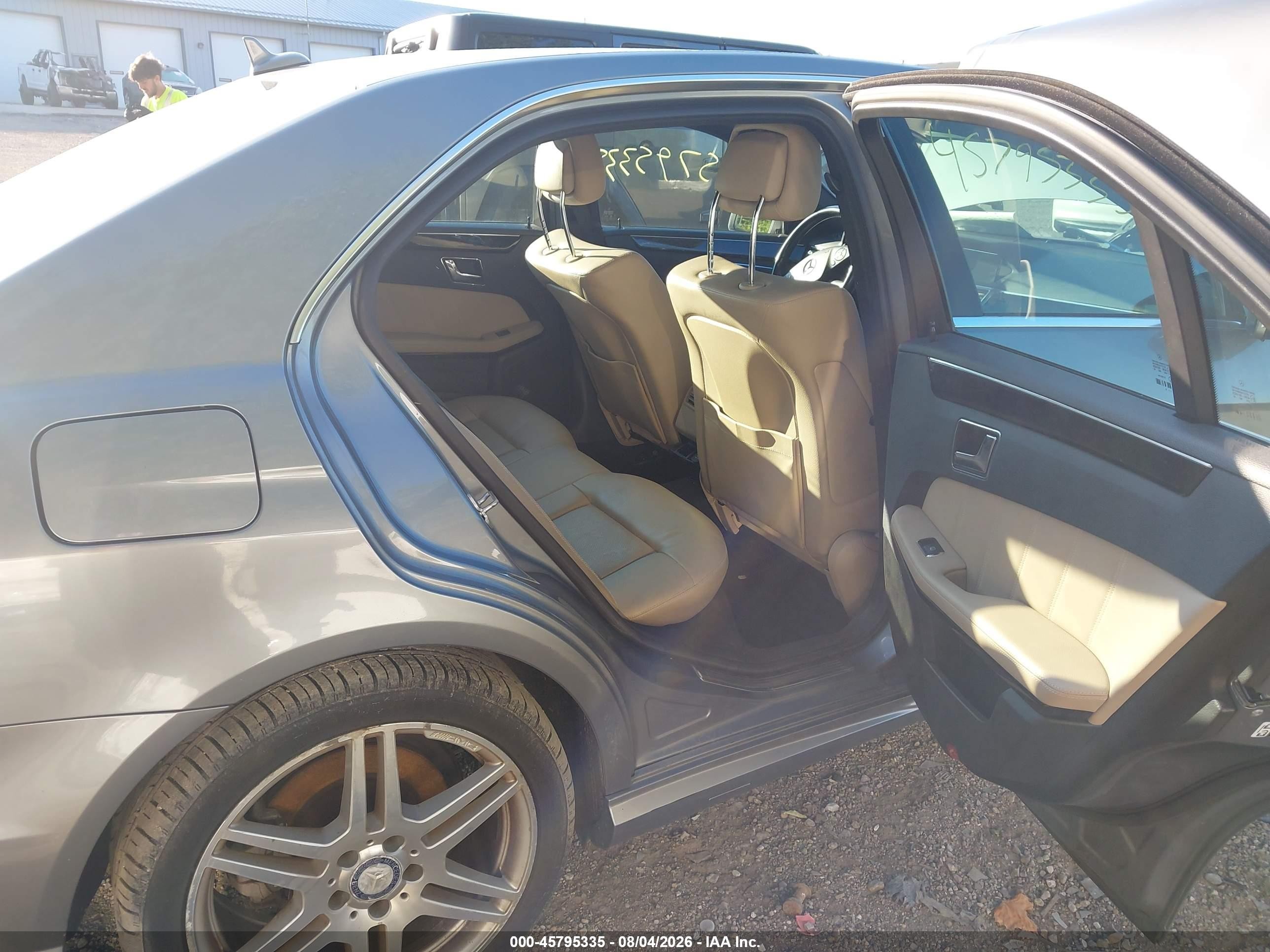 2010 Mercedes-benz E 350 4matic Gray vin: WDDHF8HB7AA220209