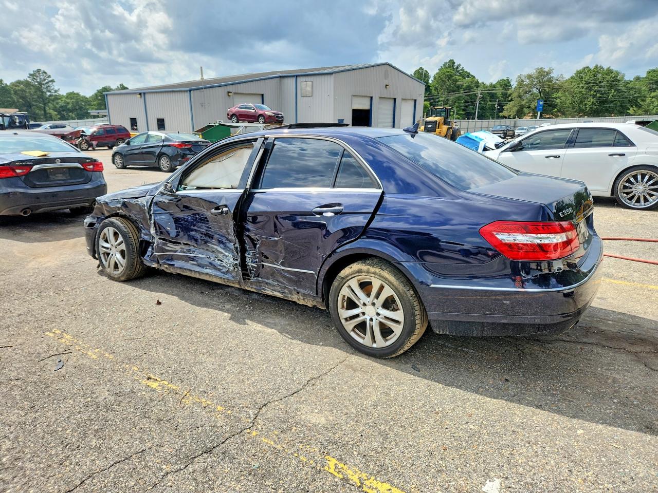 2011 Mercedes-benz E 350 4matic Blue vin: WDDHF8HB7BA282307