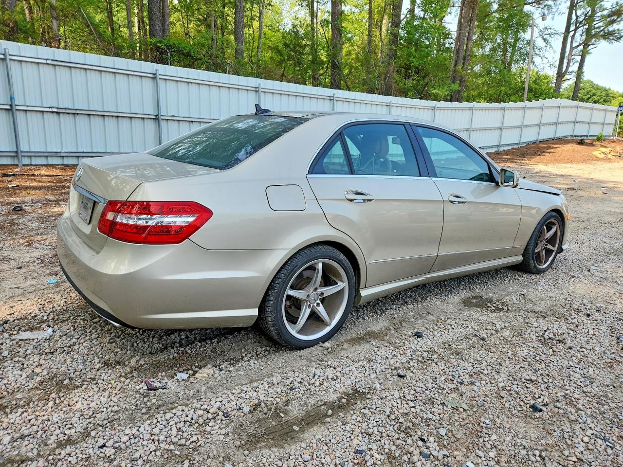 2011 Mercedes-benz E-class E350 4-matic Gold vin: WDDHF8HB7BA348323