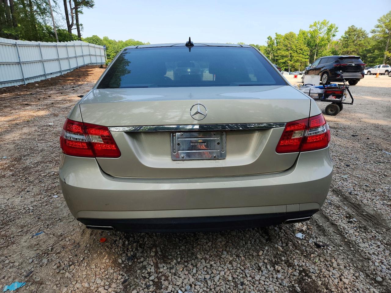 2011 Mercedes-benz E-class E350 4-matic Gold vin: WDDHF8HB7BA348323