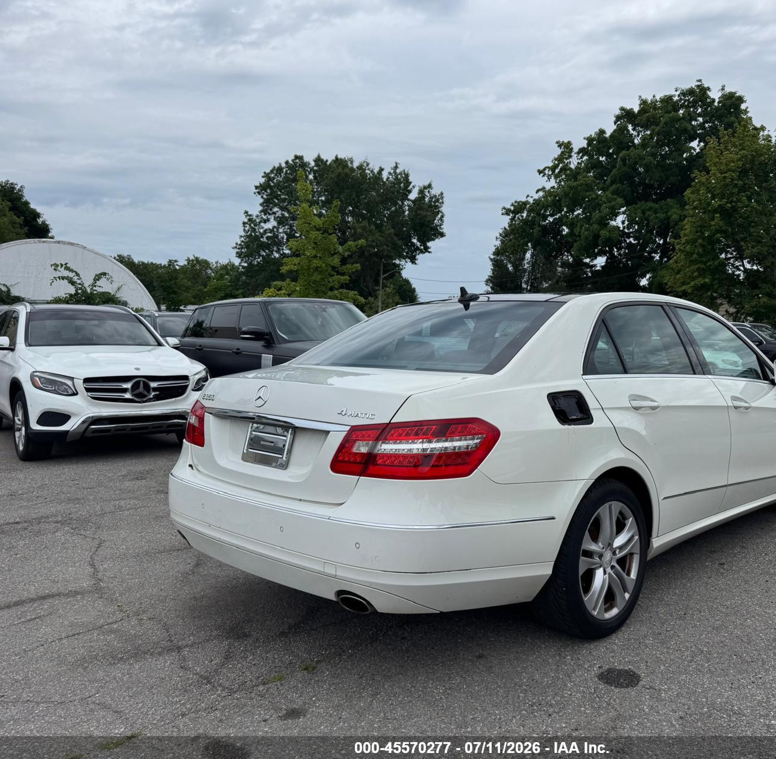 2011 Mercedes-benz E 350 4matic White vin: WDDHF8HB7BA349889