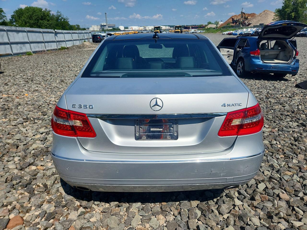 2011 Mercedes-benz E 350 4matic Gray vin: WDDHF8HB7BA354848