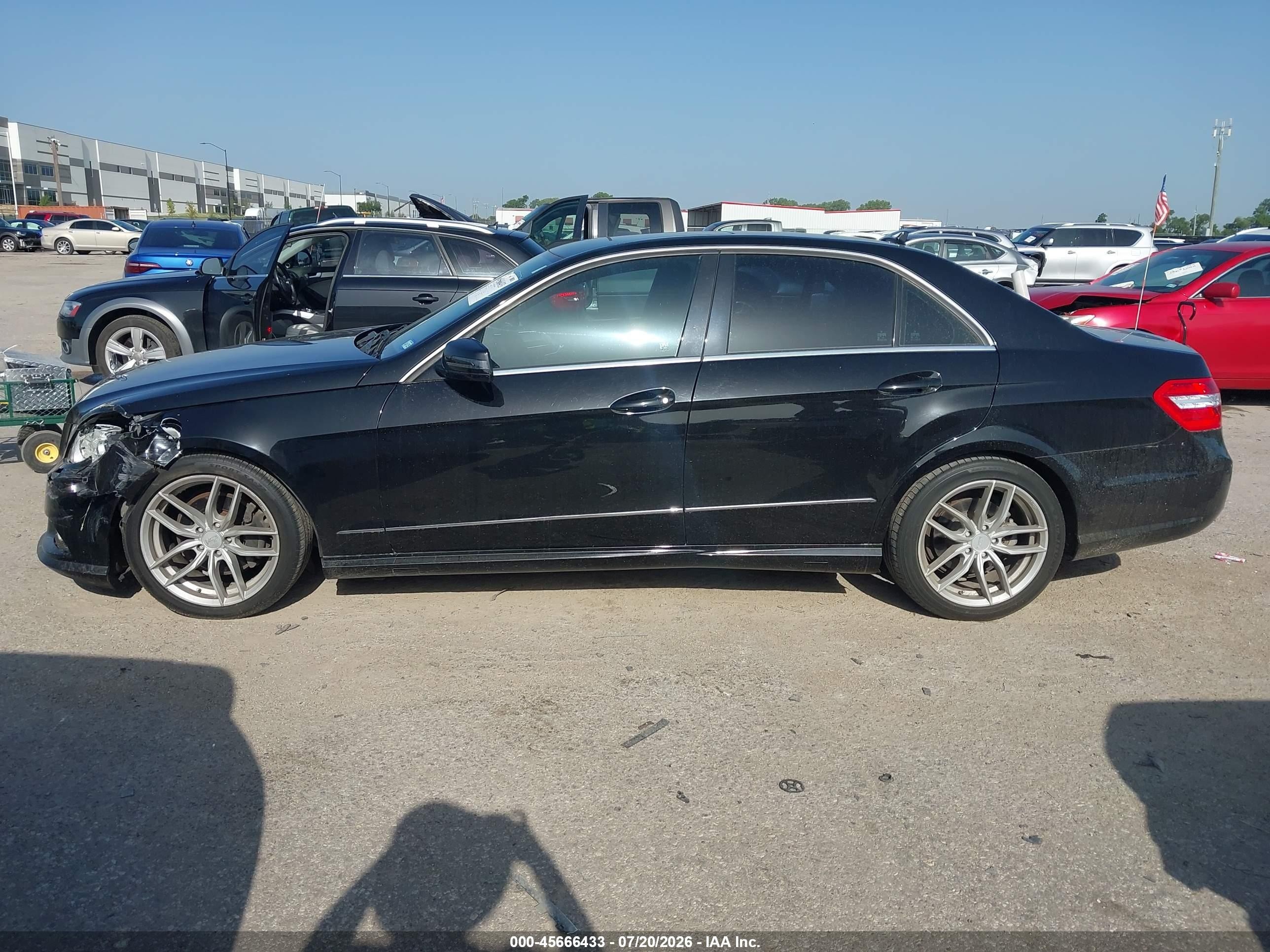 2011 Mercedes-benz E 350 4matic Черный vin: WDDHF8HB7BA356485