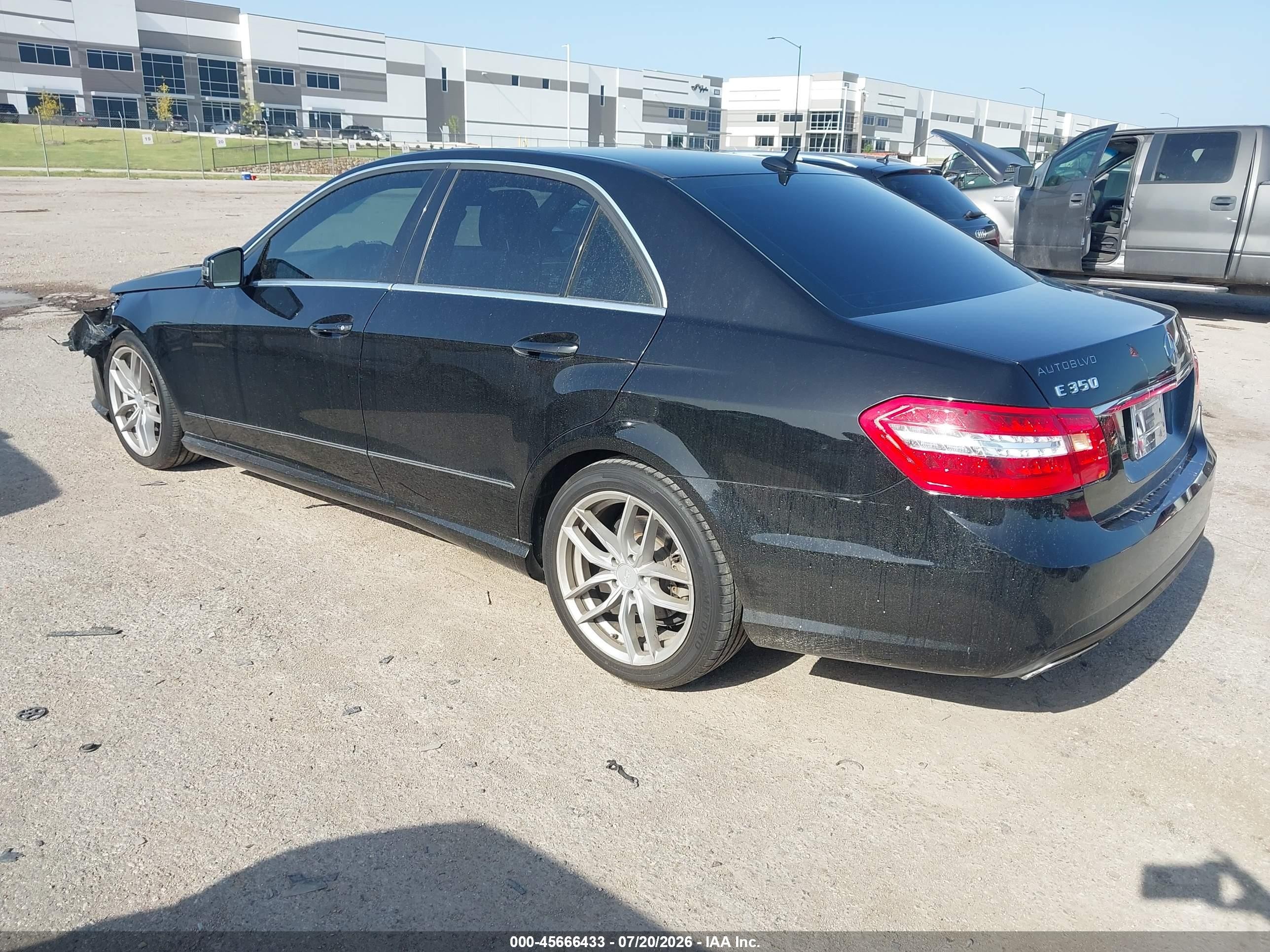 2011 Mercedes-benz E 350 4matic Черный vin: WDDHF8HB7BA356485