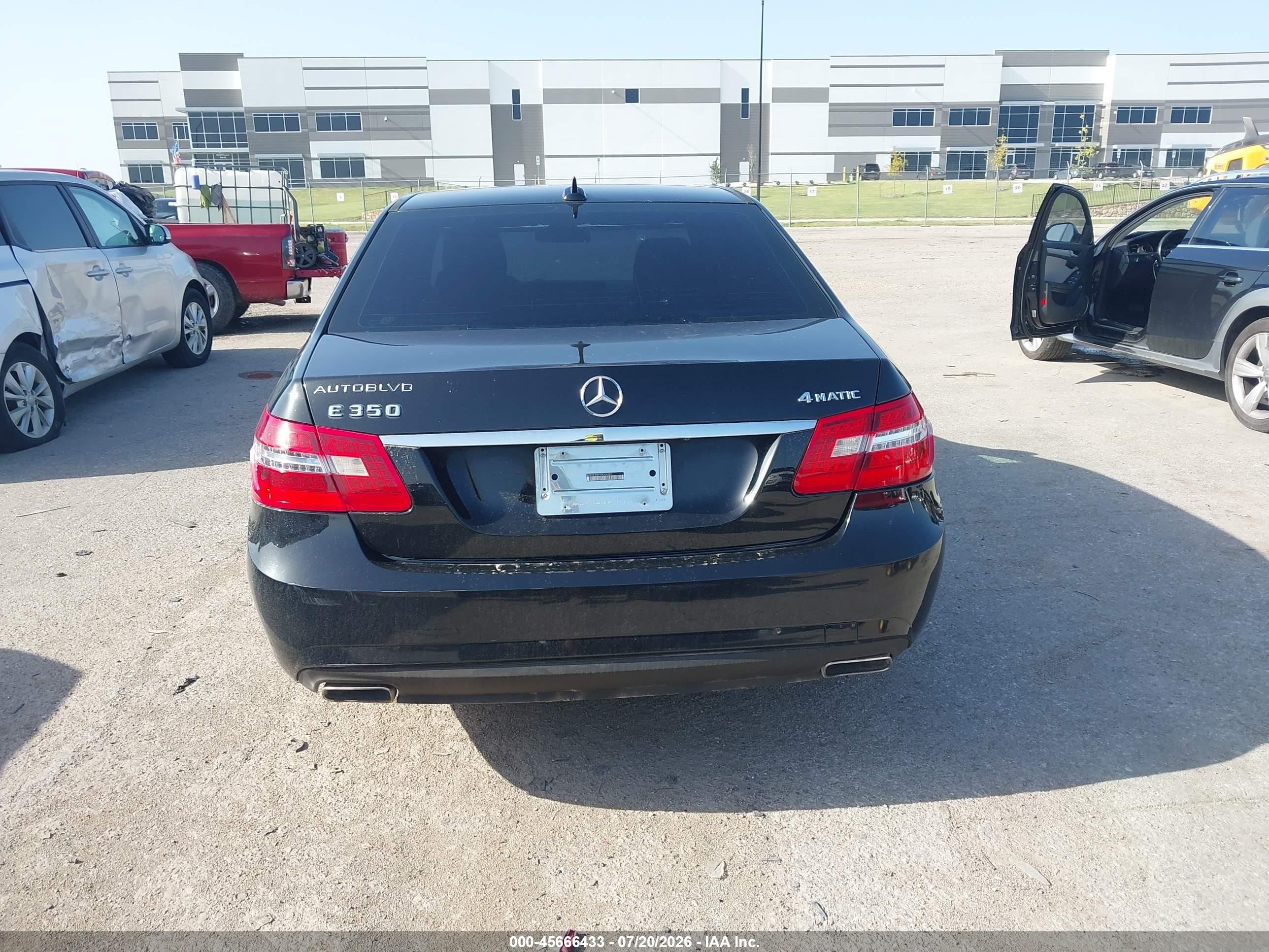 2011 Mercedes-benz E 350 4matic Черный vin: WDDHF8HB7BA356485