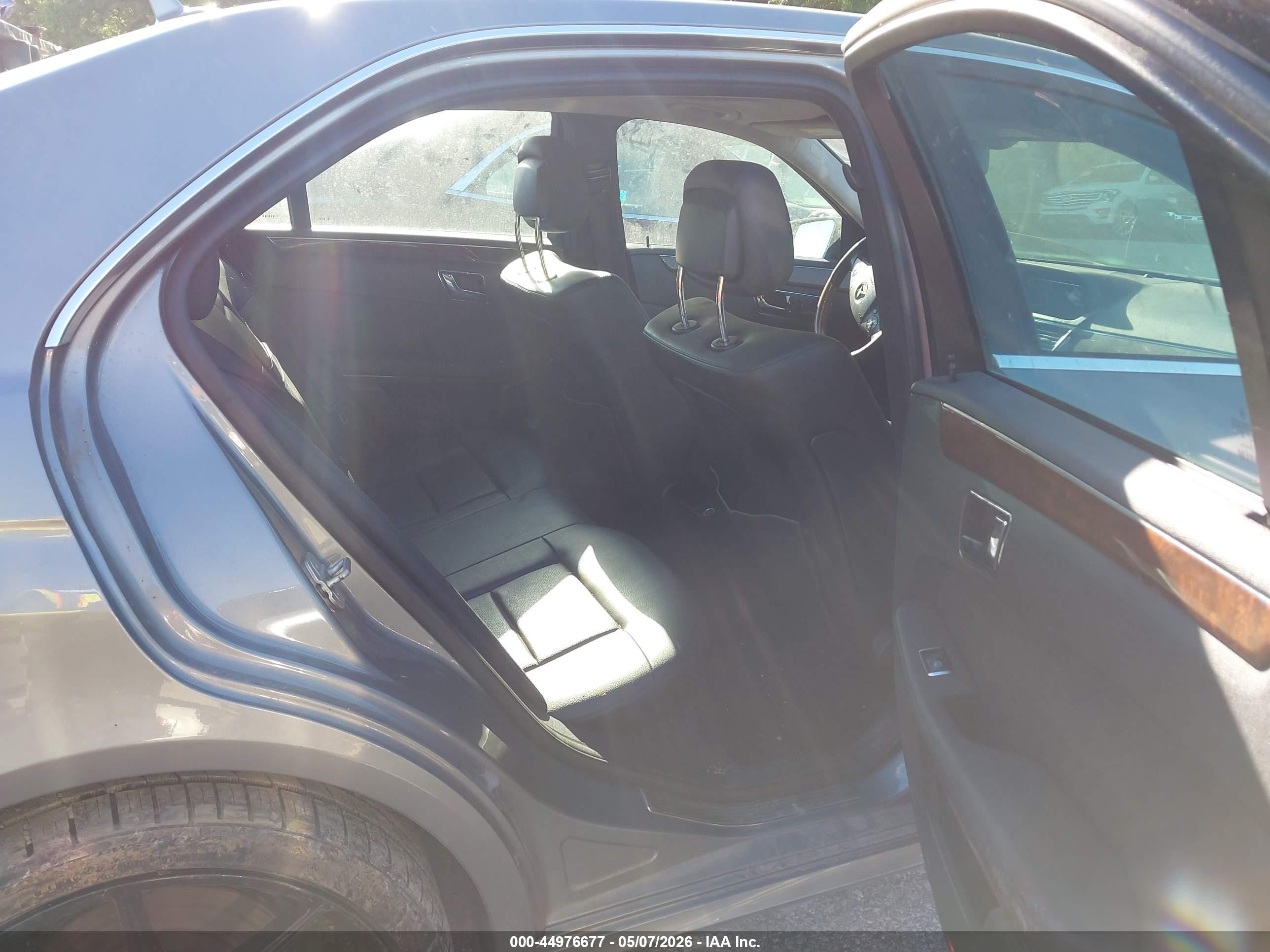 2011 Mercedes-benz E 350 4matic Серый vin: WDDHF8HB7BA367020