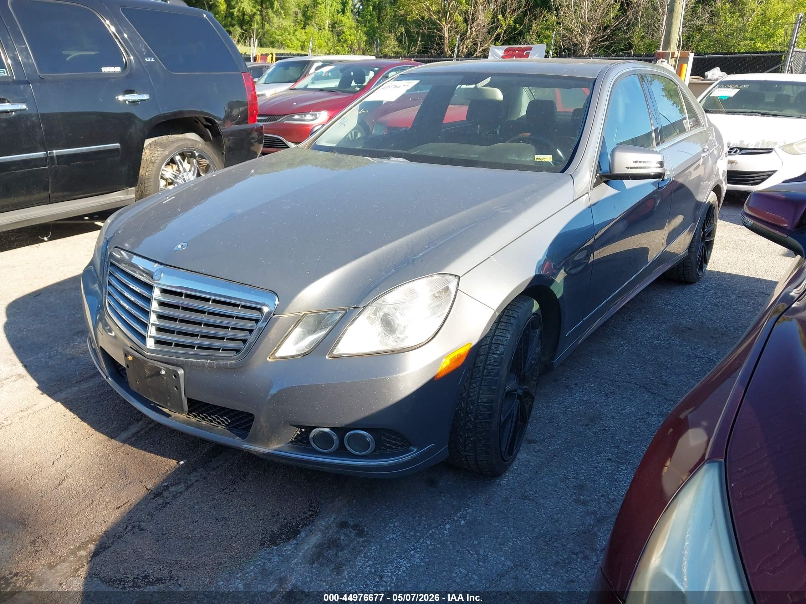 2011 Mercedes-benz E 350 4matic Серый vin: WDDHF8HB7BA367020