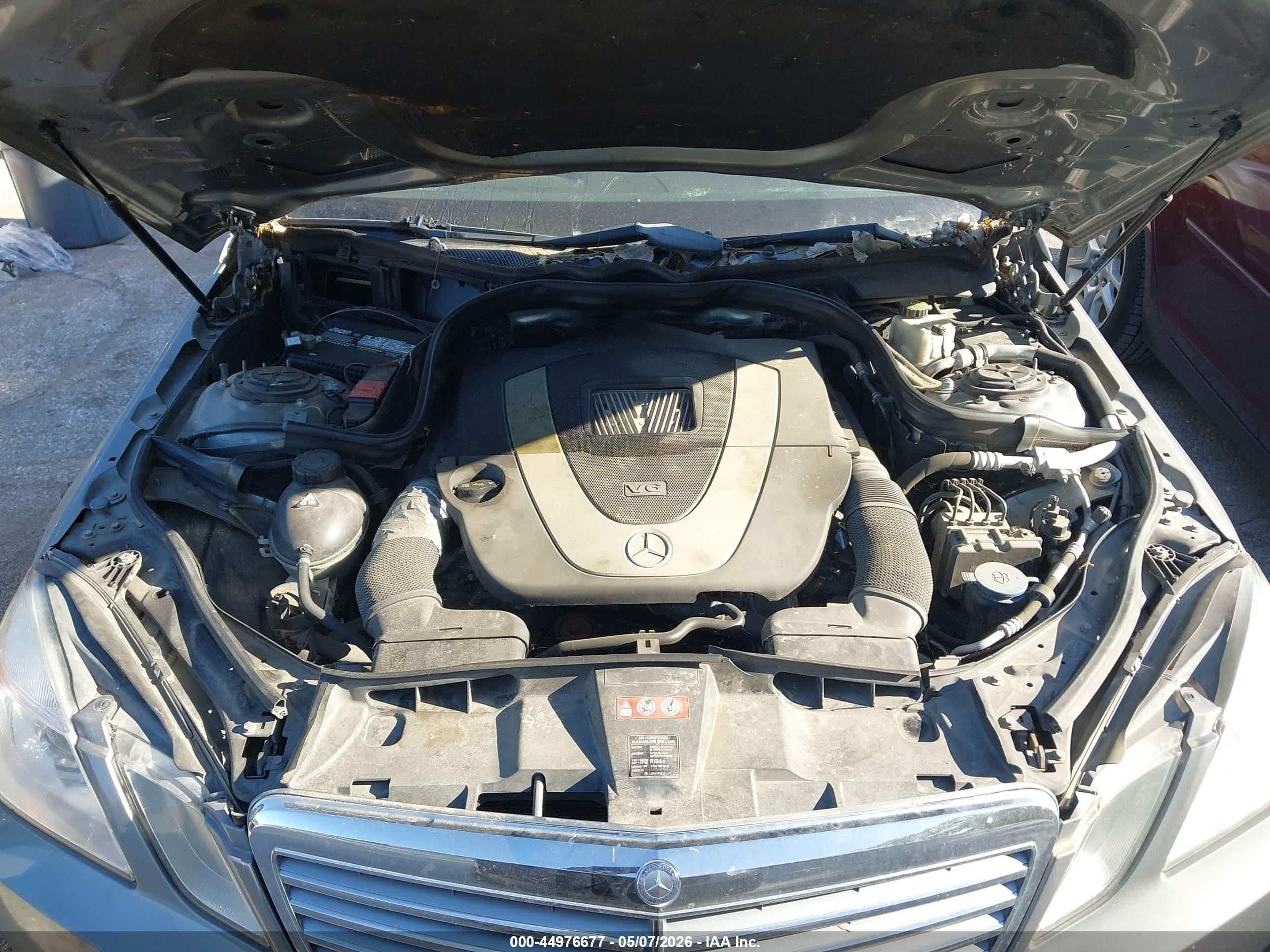 2011 Mercedes-benz E 350 4matic Серый vin: WDDHF8HB7BA367020
