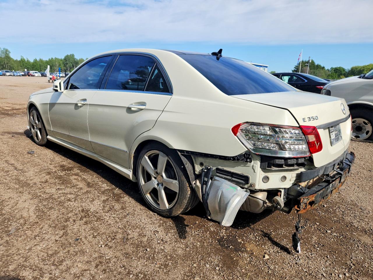 2011 Mercedes-benz E 350 4matic White vin: WDDHF8HB7BA380995