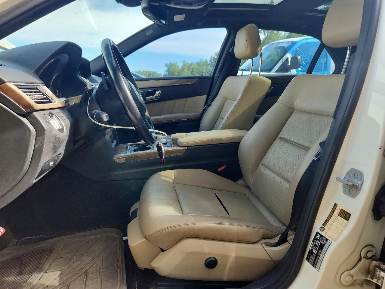 2011 Mercedes-benz E 350 4matic White vin: WDDHF8HB7BA380995