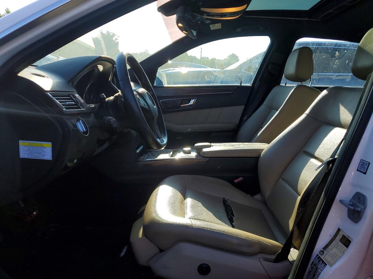 2011 Mercedes-benz E 350 4matic White vin: WDDHF8HB7BA453704